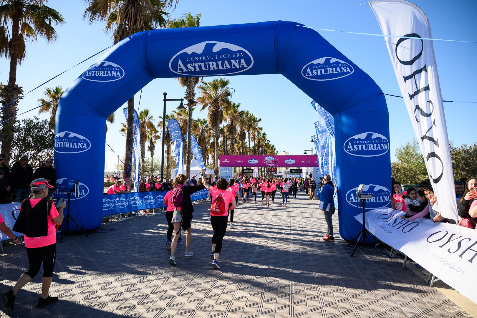 Más fotos de la Carrera de la Mujer Central Lechera Asturiana de Valencia 2025. 4198