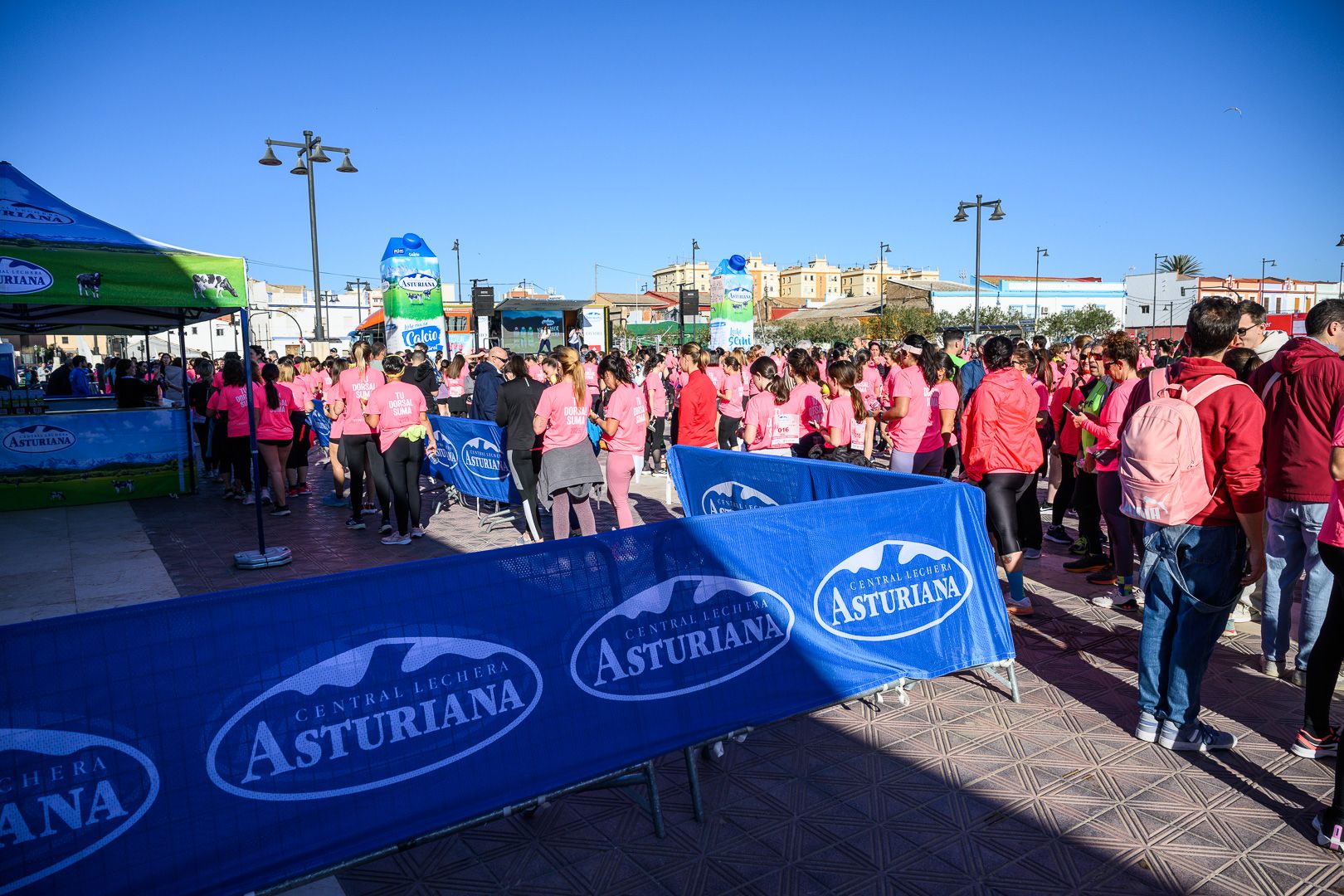 Más fotos de la Carrera de la Mujer Central Lechera Asturiana de Valencia 2025. 4230