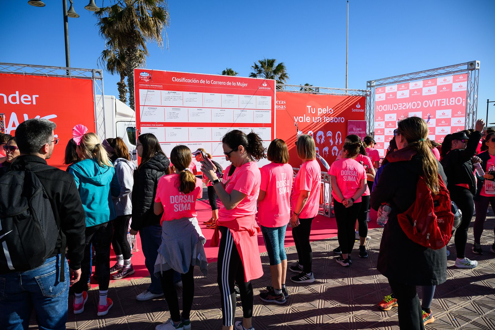 Más fotos de la Carrera de la Mujer Central Lechera Asturiana de Valencia 2025. 4253