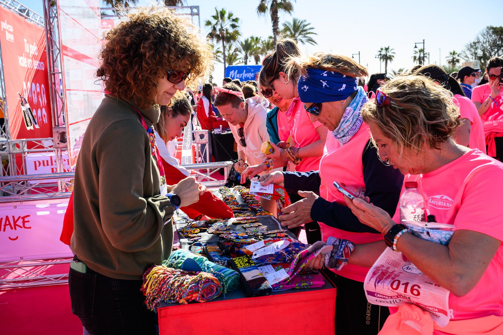 Más fotos de la Carrera de la Mujer Central Lechera Asturiana de Valencia 2025. 4255