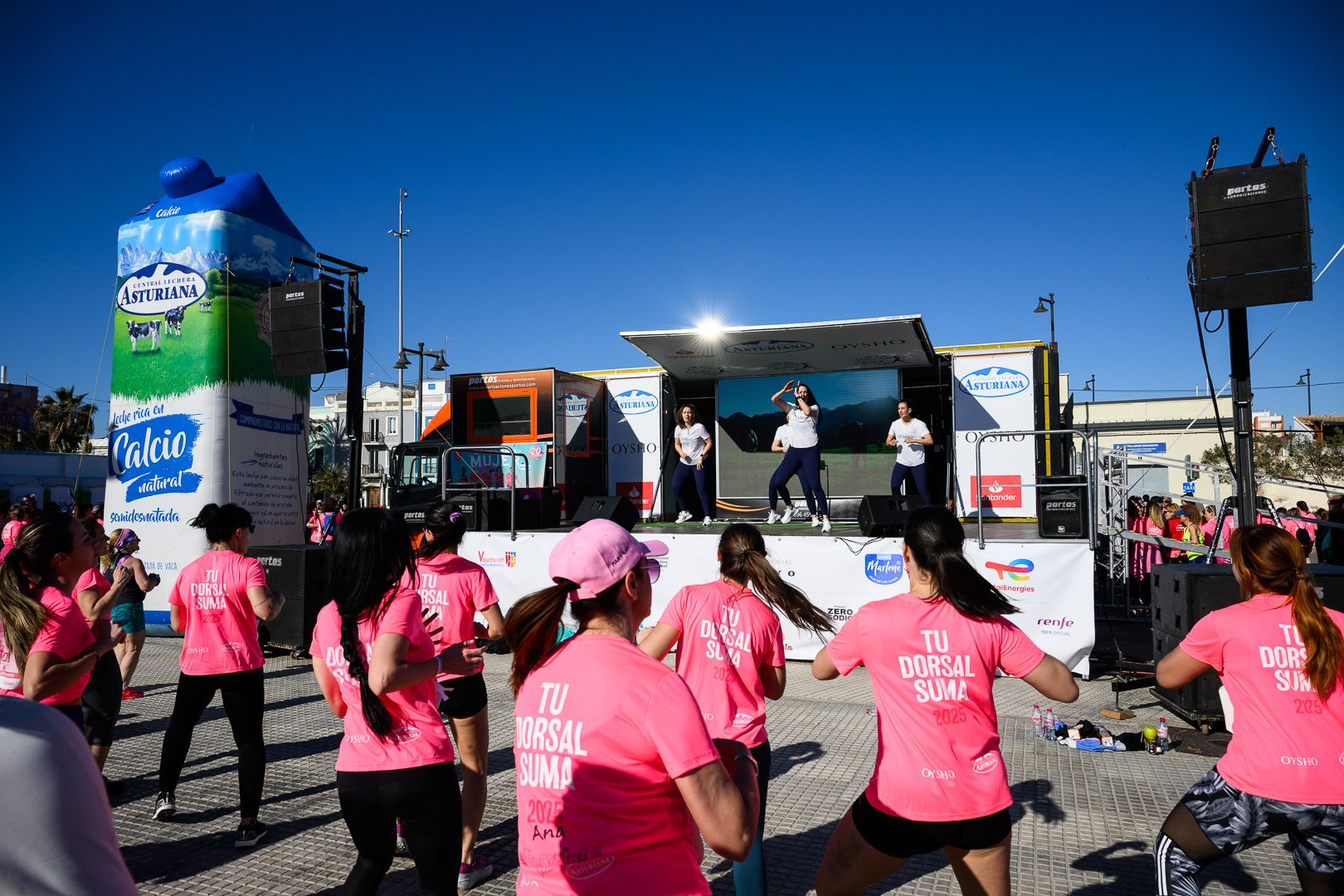 Más fotos de la Carrera de la Mujer Central Lechera Asturiana de Valencia 2025. 4257