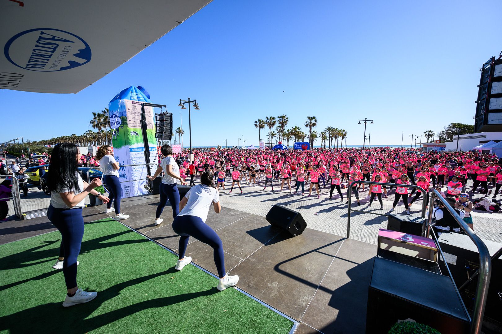 Más fotos de la Carrera de la Mujer Central Lechera Asturiana de Valencia 2025. 4263