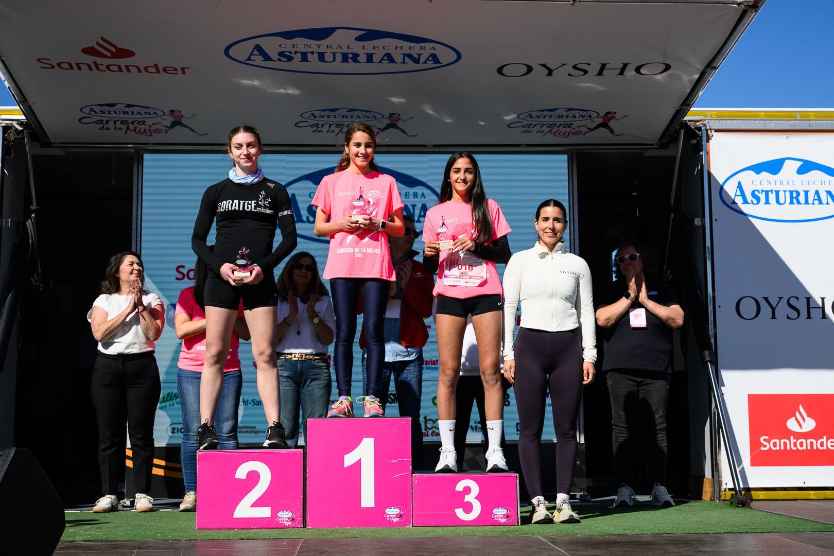 Más fotos de la Carrera de la Mujer Central Lechera Asturiana de Valencia 2025. 4328
