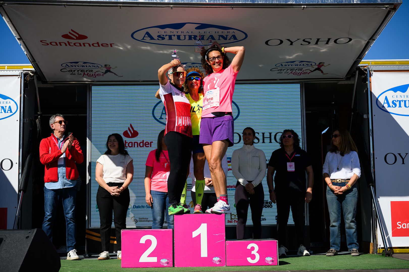 Más fotos de la Carrera de la Mujer Central Lechera Asturiana de Valencia 2025. 4357