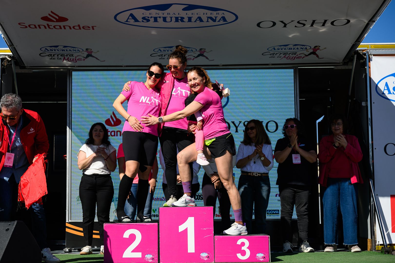 Más fotos de la Carrera de la Mujer Central Lechera Asturiana de Valencia 2025. 4377