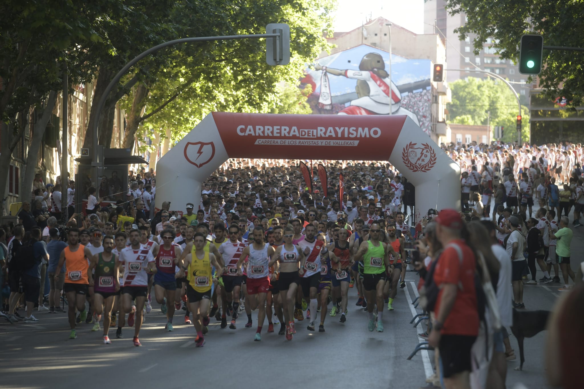Imagen de la salida de la Carrera del Rayismo