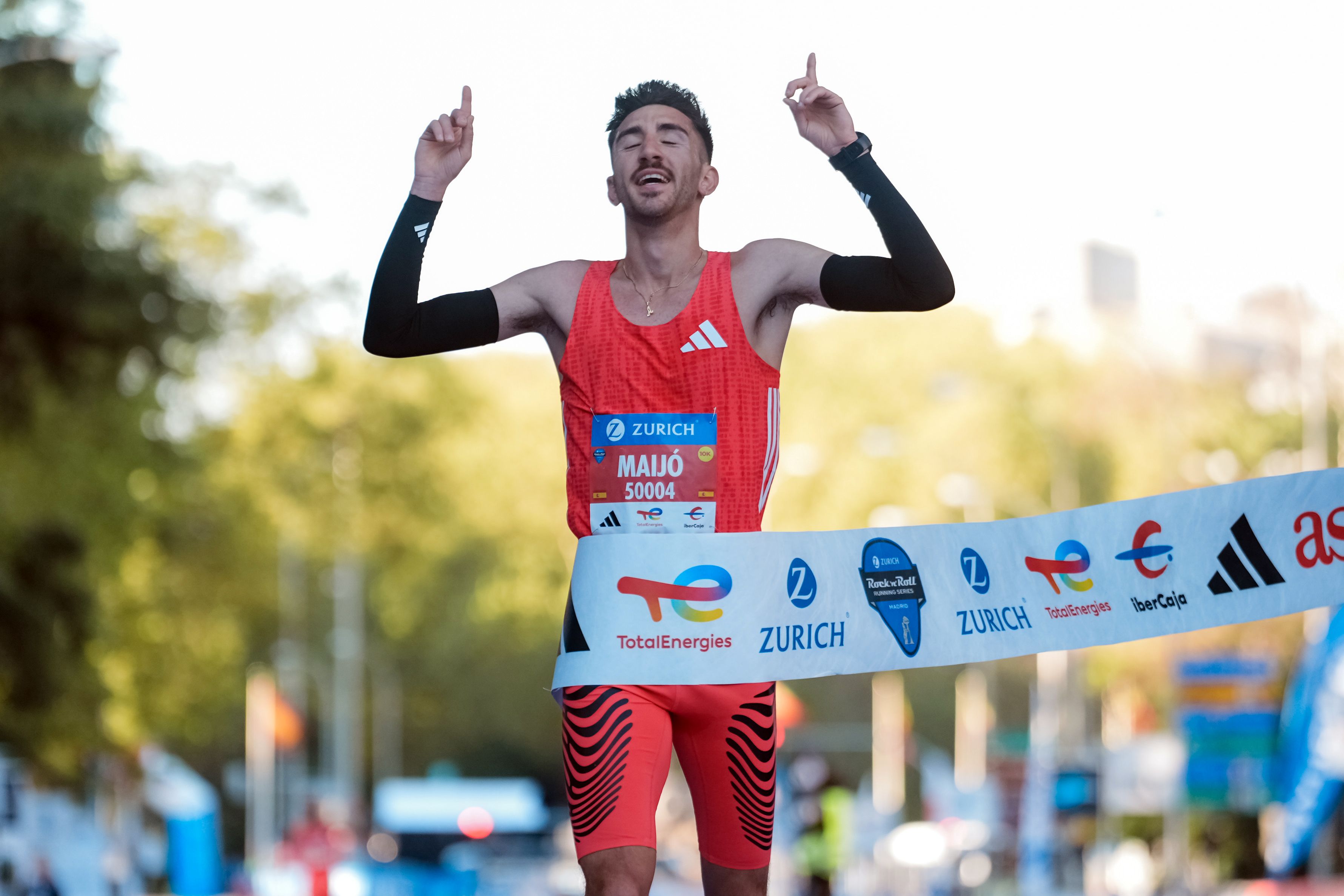 Àdam Maijó, el pasado 27 de abril, imponiéndose en los 10 km de Zurich Rock 'n' Roll Running Series Madrid. SPORTMEDIA