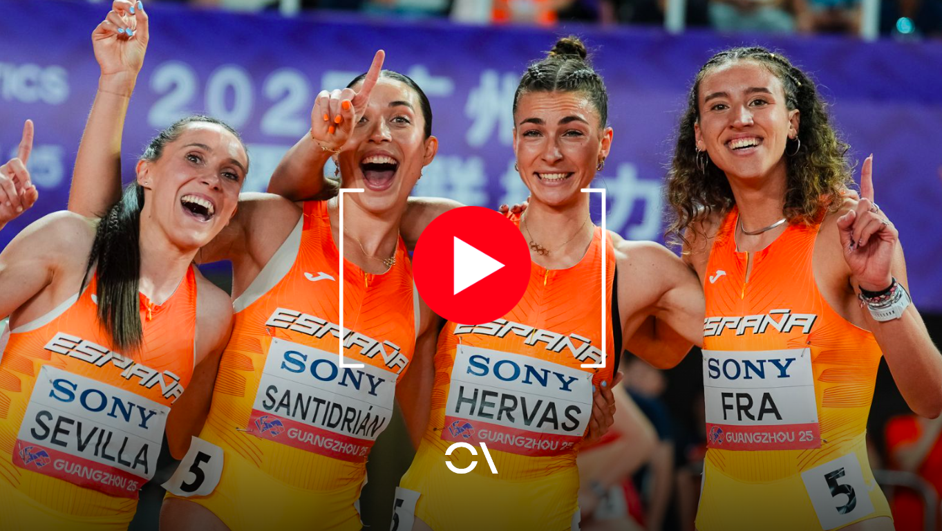 Paula Sevilla, Eva Santidrián, Daniela Fra y Blanca Hervás tras la histórica carrera en los World Relays. SPORTMEDIA.