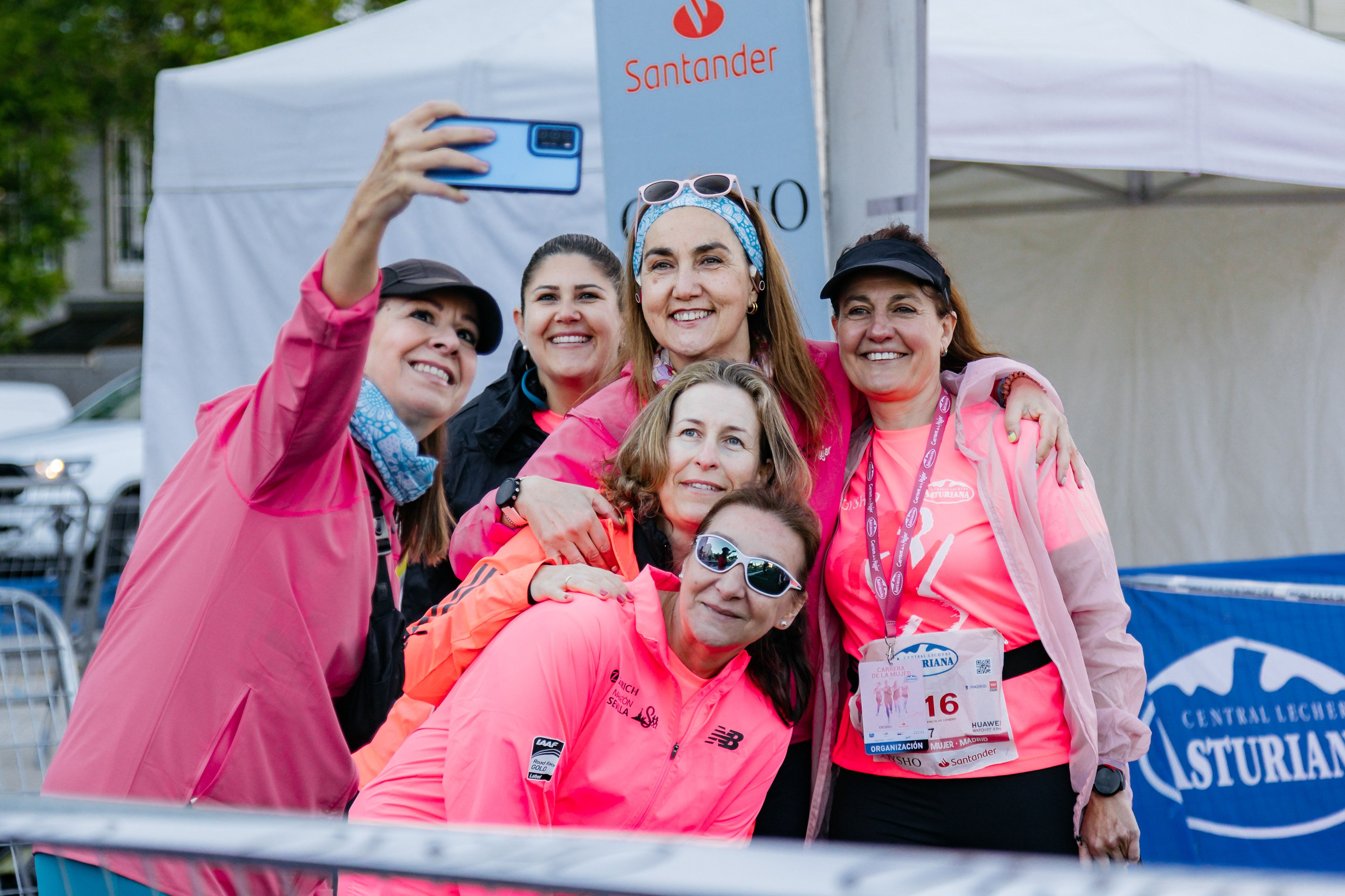 Las mejores fotos de la salida de la Carrera de la Mujer de Madrid 2025 12