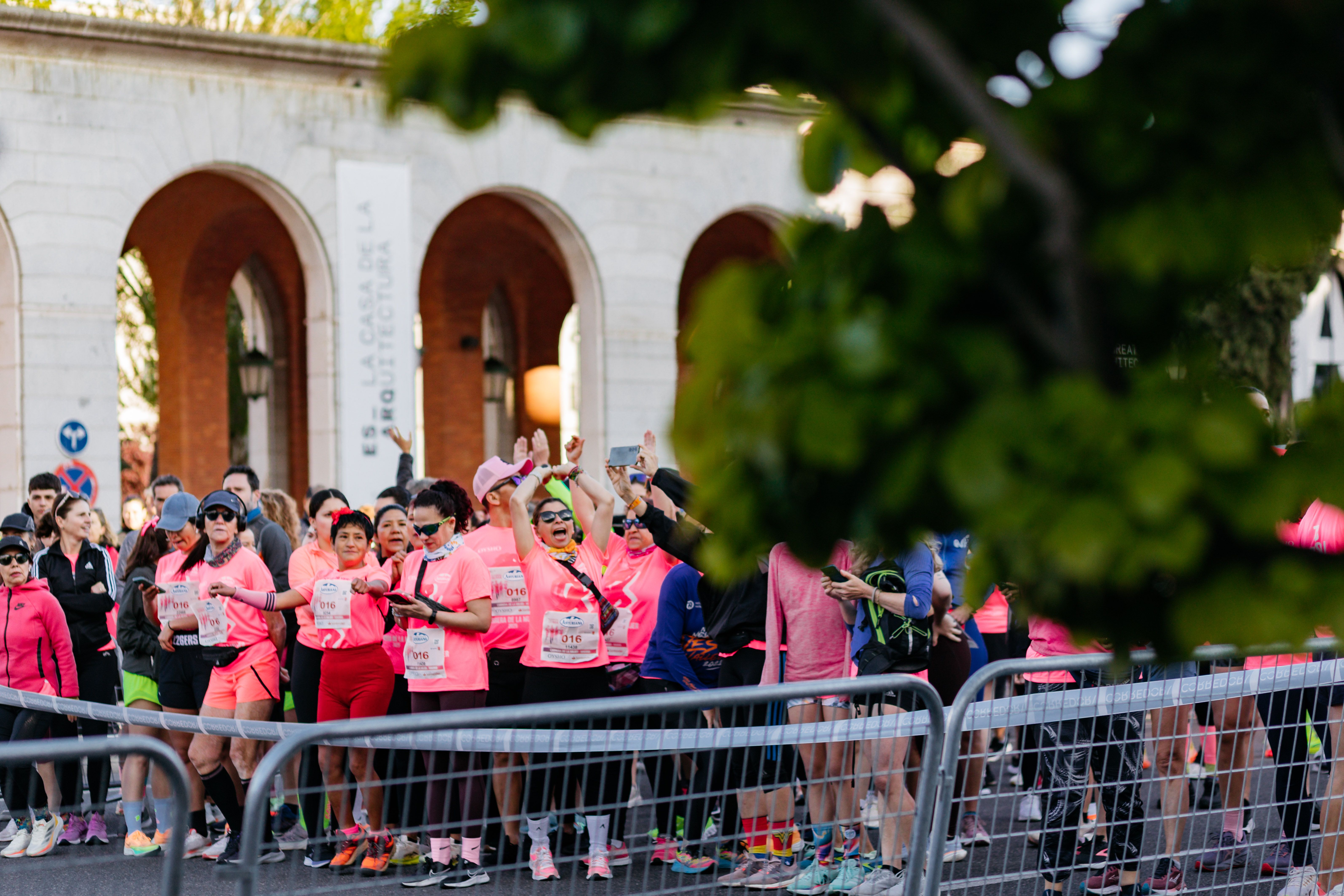 Las mejores fotos de la salida de la Carrera de la Mujer de Madrid 2025 13