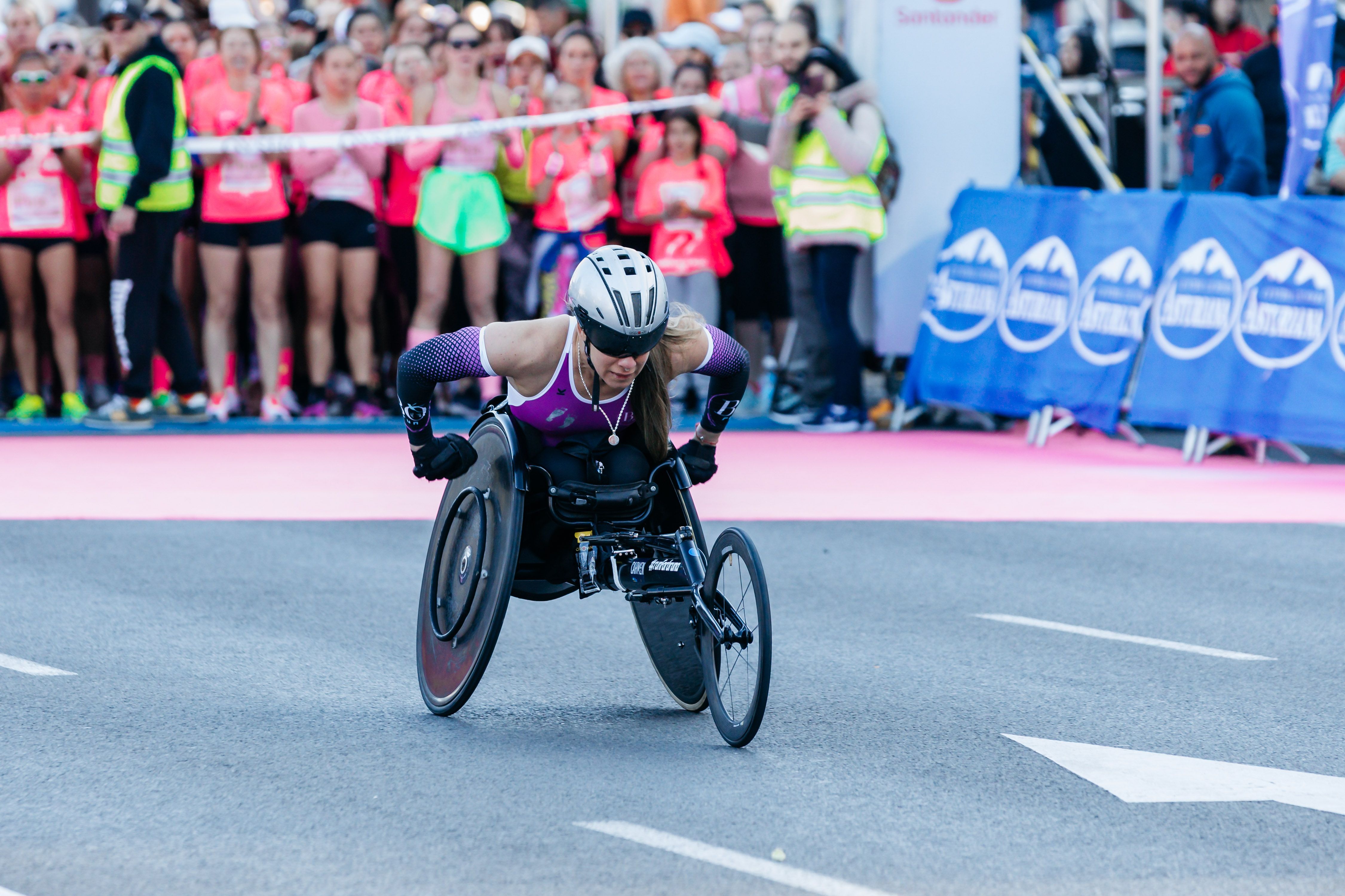 Las mejores fotos de la salida de la Carrera de la Mujer de Madrid 2025 82