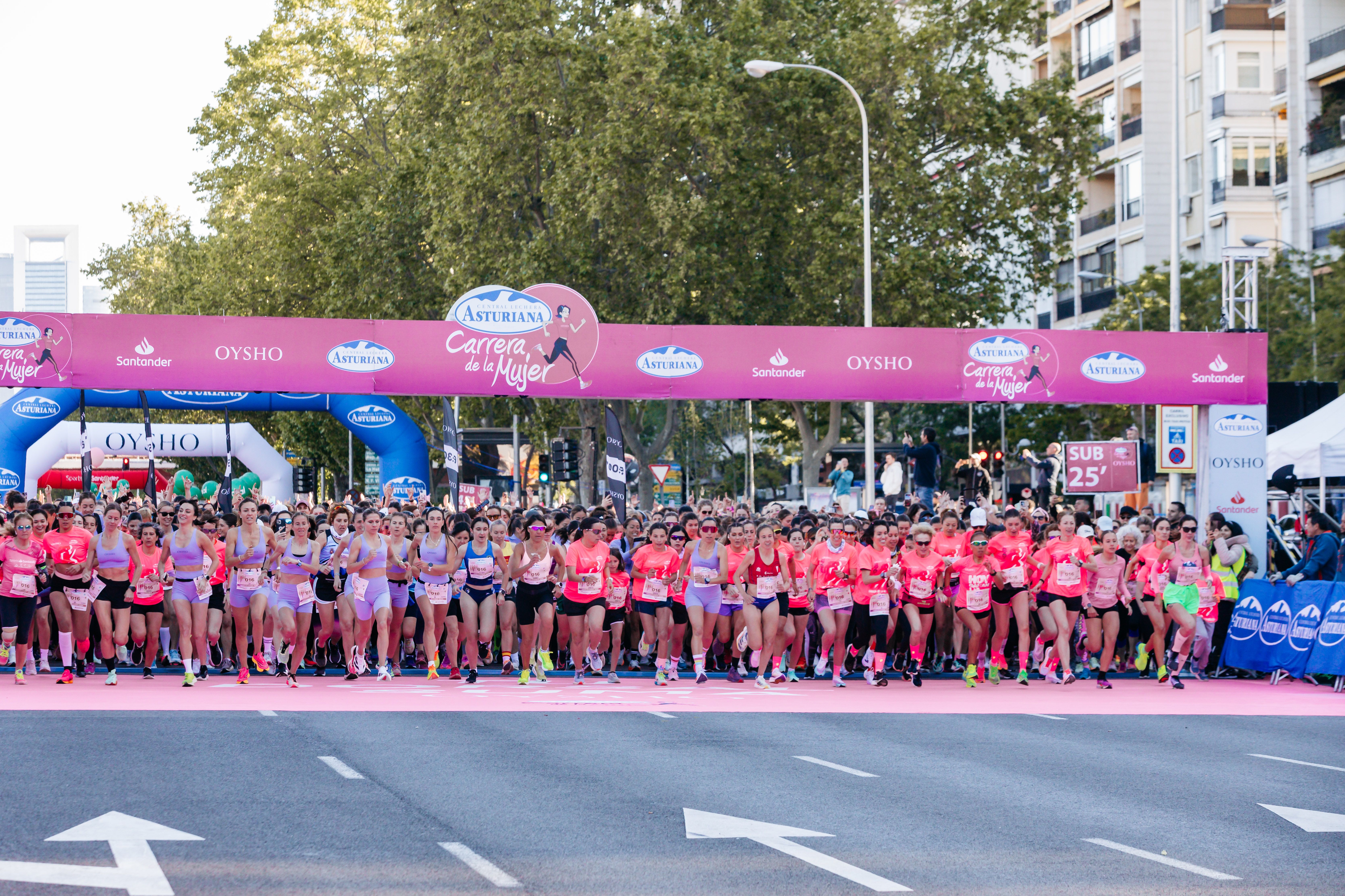Las mejores fotos de la salida de la Carrera de la Mujer de Madrid 2025 89