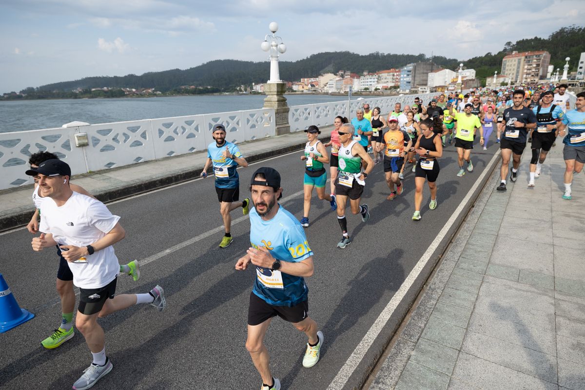Más de 2200 participantes en 2ª edición de la Medio Maratón Entre Rías 