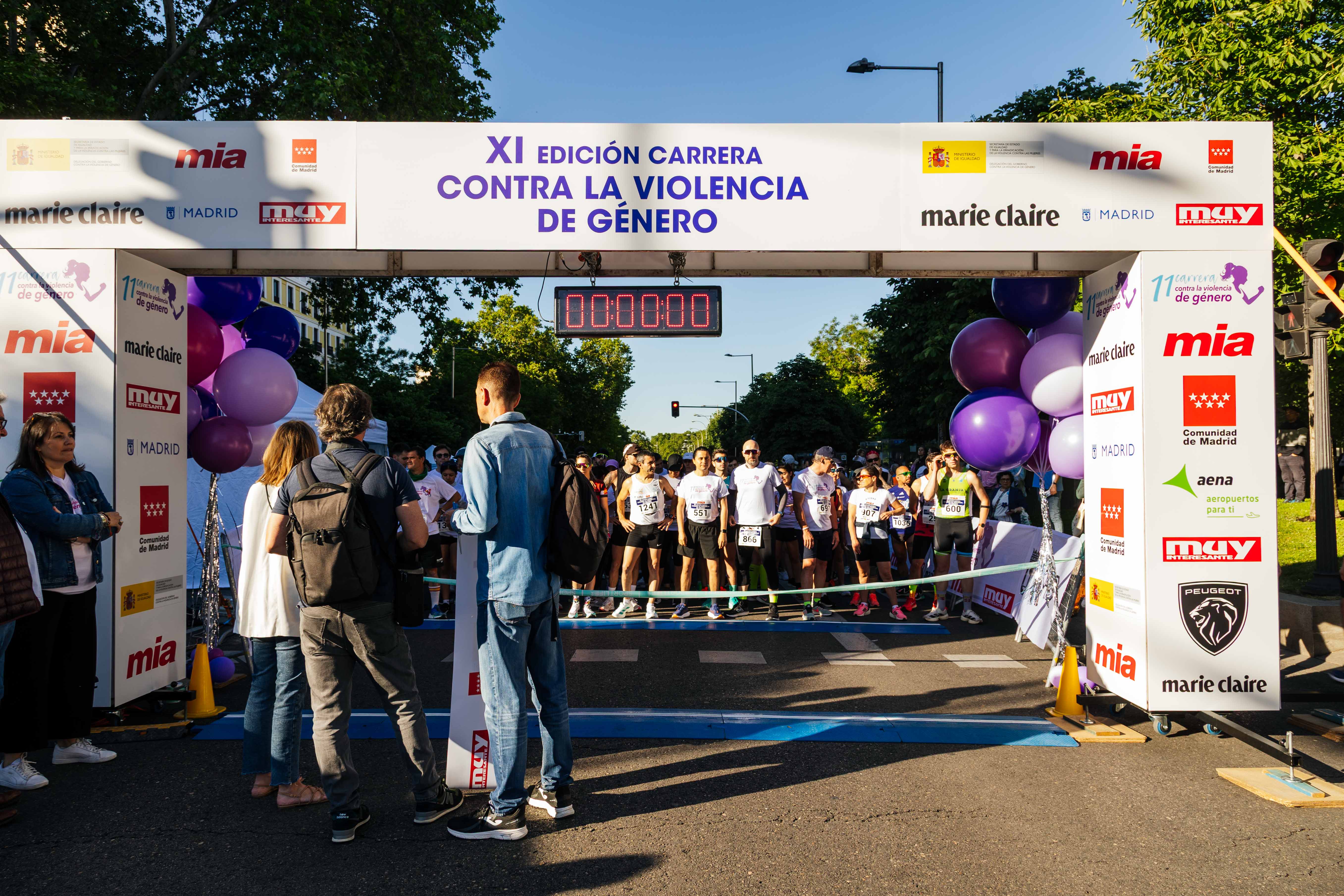 Las mejores fotos de la Carrera Contra la Violencia de Género. Salida. 70