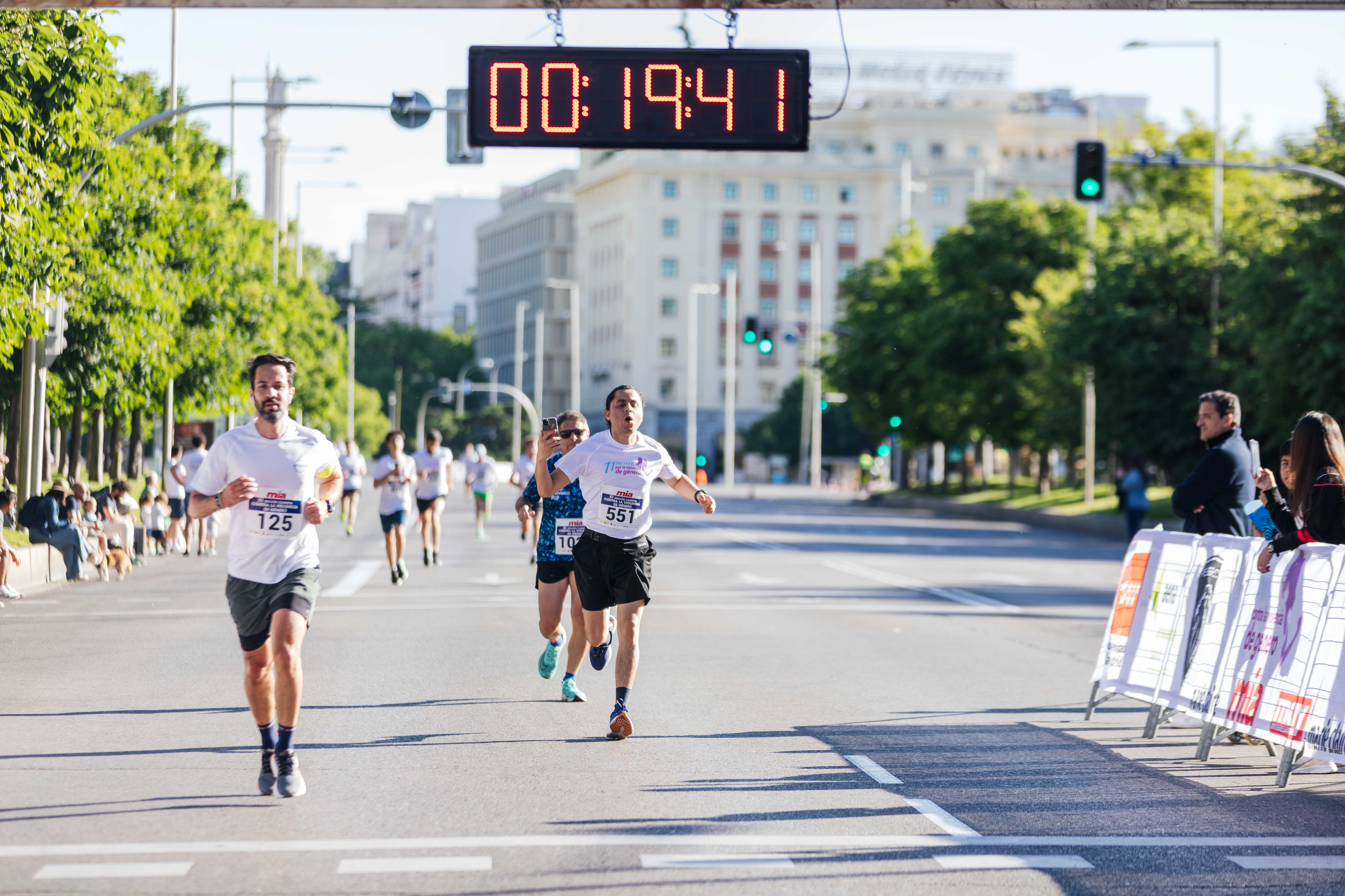 Las mejores fotos de la Carrera Contra la Violencia de Género. Meta 51