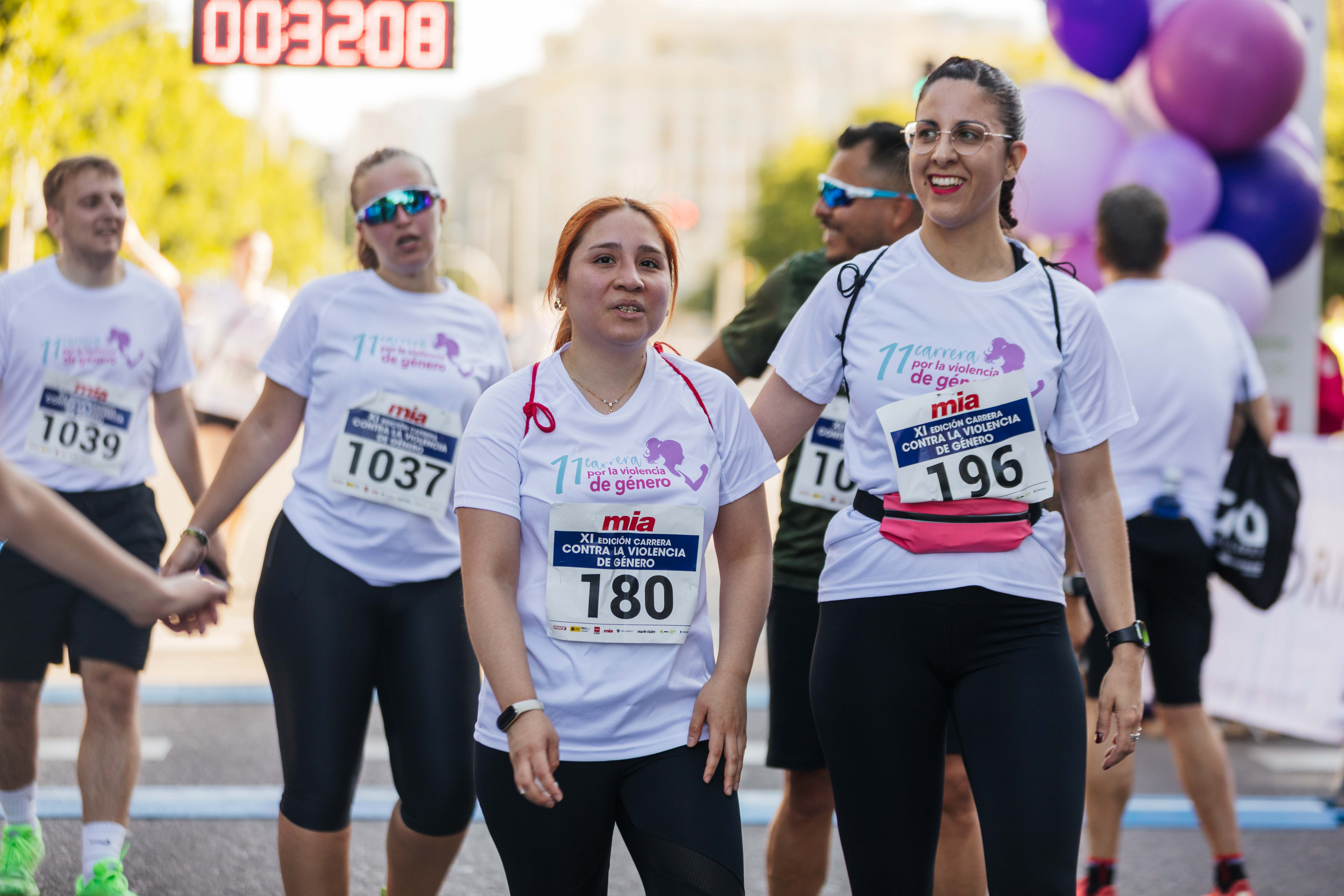 Las mejores fotos de la Carrera Contra la Violencia de Género. Meta 98