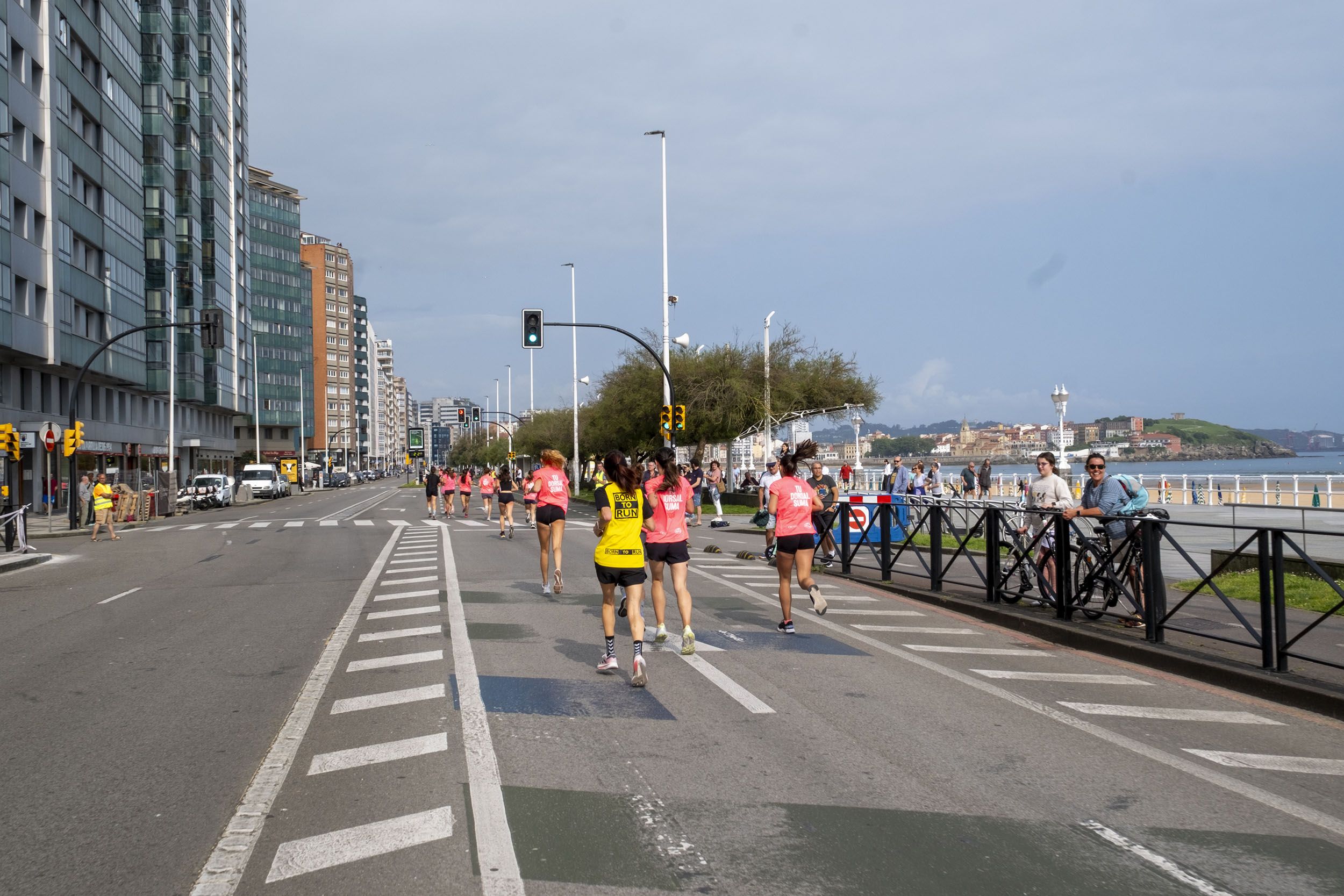 Las mejores fotos de la Carrera de la Mujer de Gijón 2025. 4574