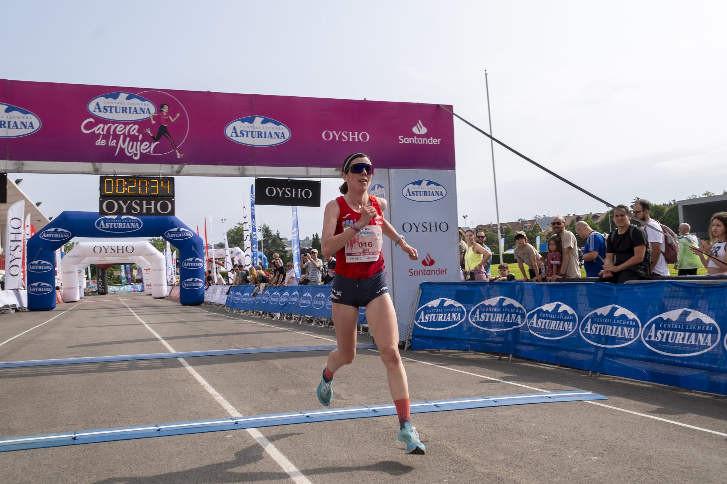 Las mejores fotos de la Carrera de la Mujer de Gijón 2025. 4811