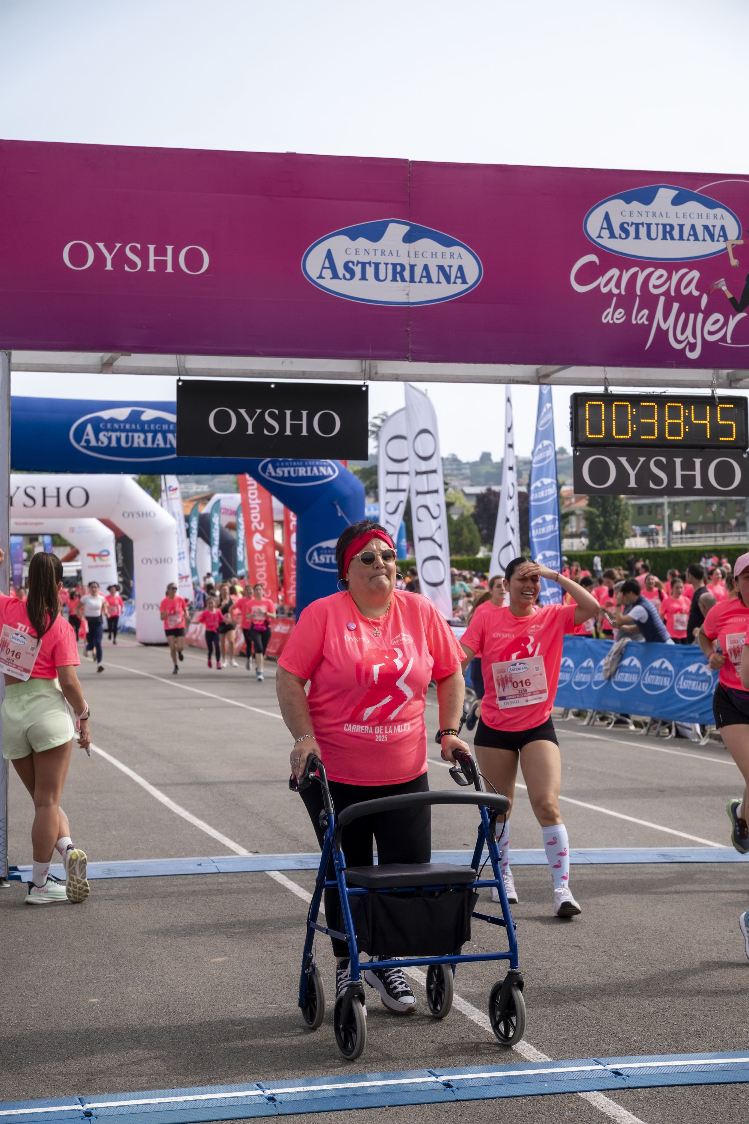 Las mejores fotos de la Carrera de la Mujer de Gijón 2025. 5049