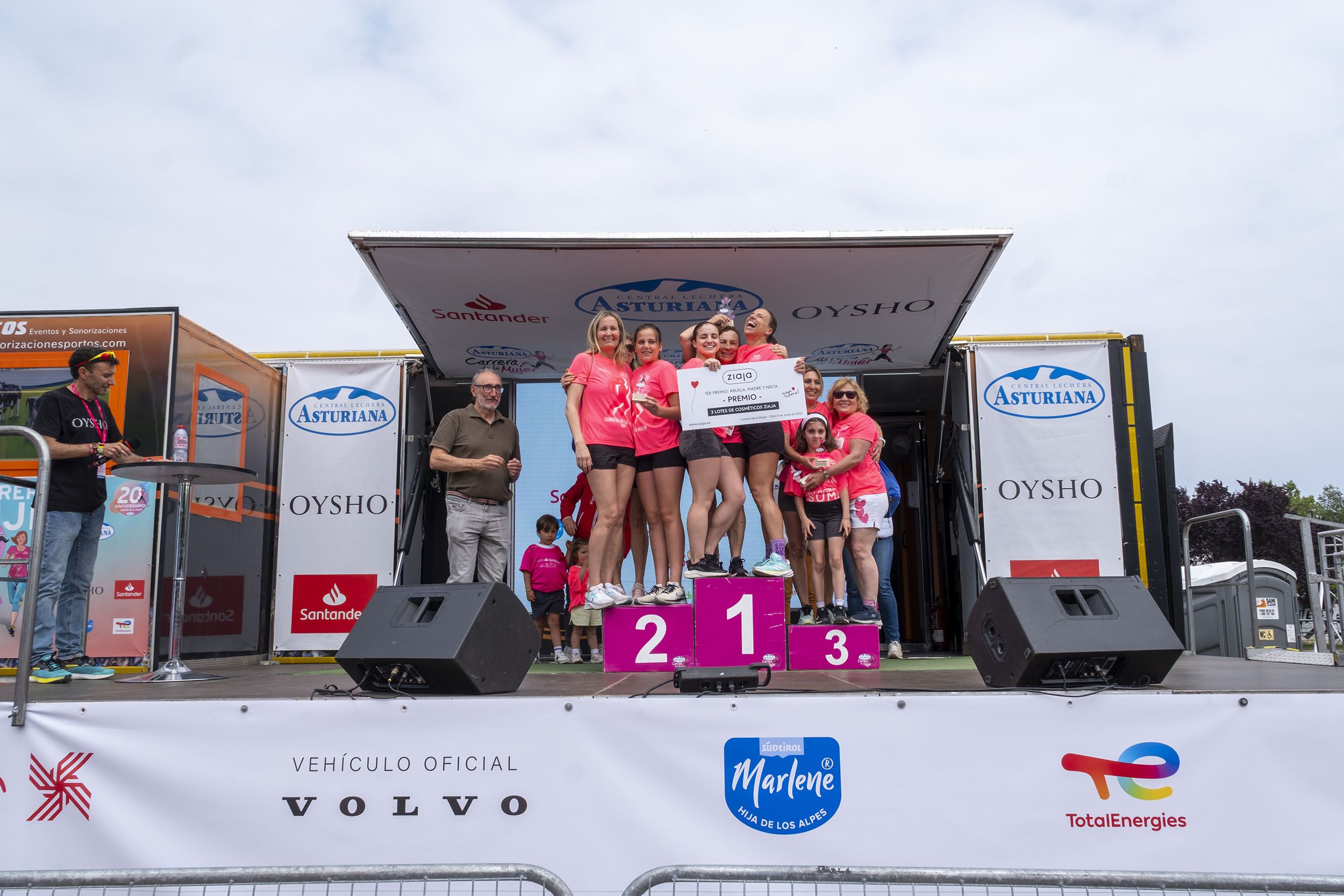 Las mejores fotos de la Carrera de la Mujer de Gijón 2025. 5544