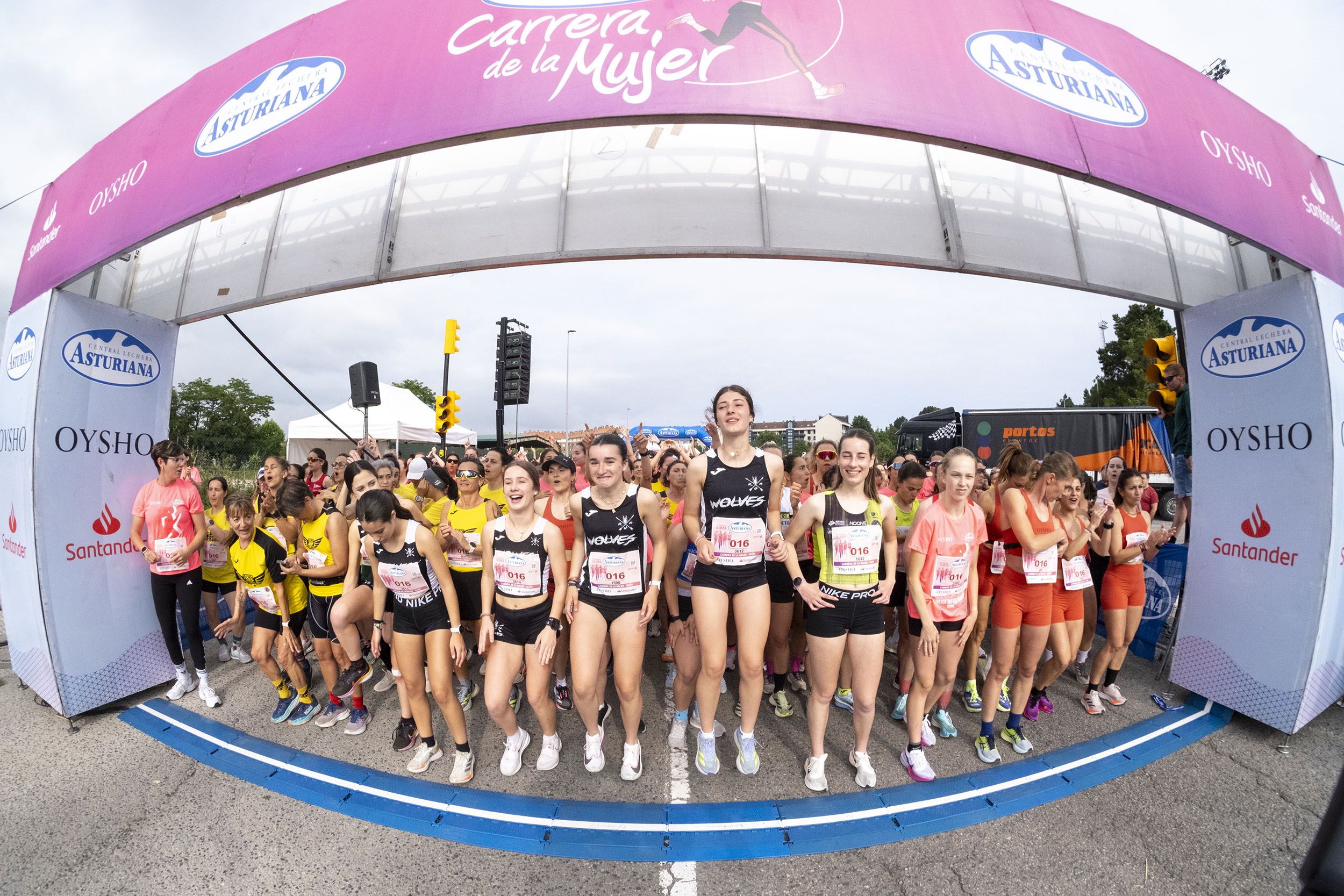 Las mejores fotos de la Carrera de la Mujer de Gijón 2025. 8008