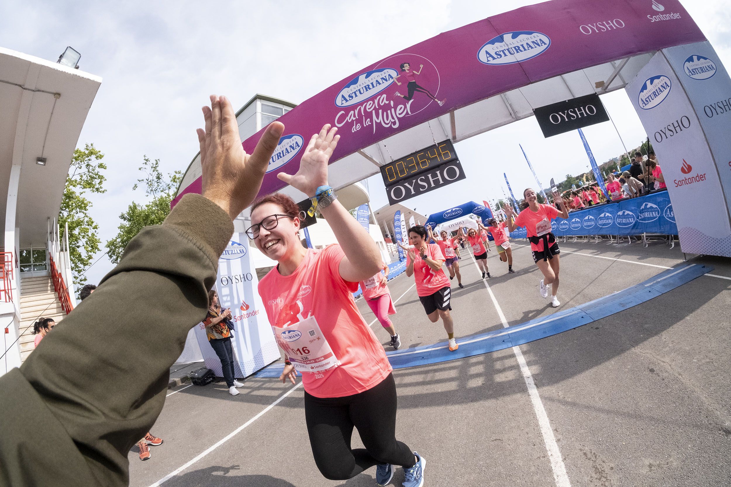 Las mejores fotos de la Carrera de la Mujer de Gijón 2025. 8047