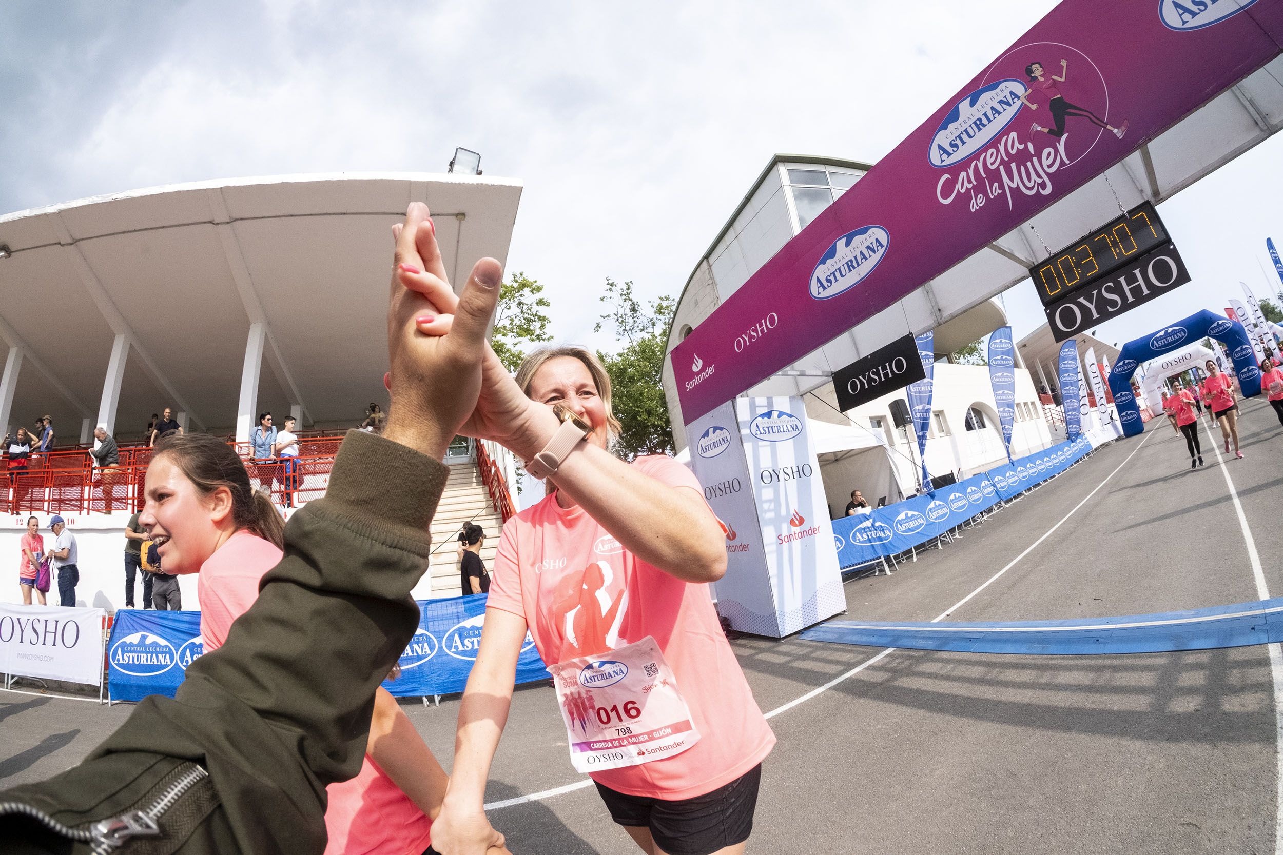 Las mejores fotos de la Carrera de la Mujer de Gijón 2025. 8054