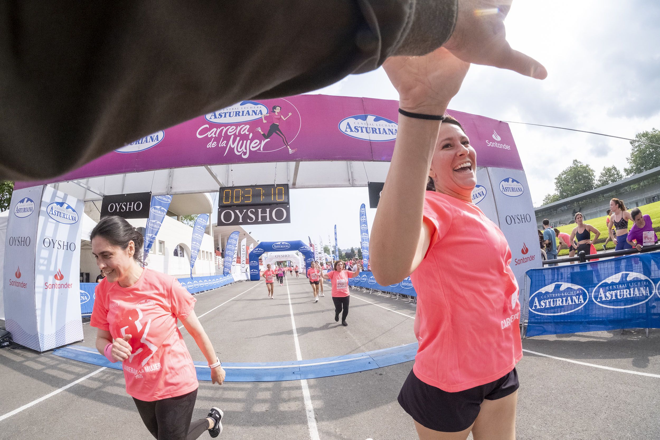 Las mejores fotos de la Carrera de la Mujer de Gijón 2025. 8056