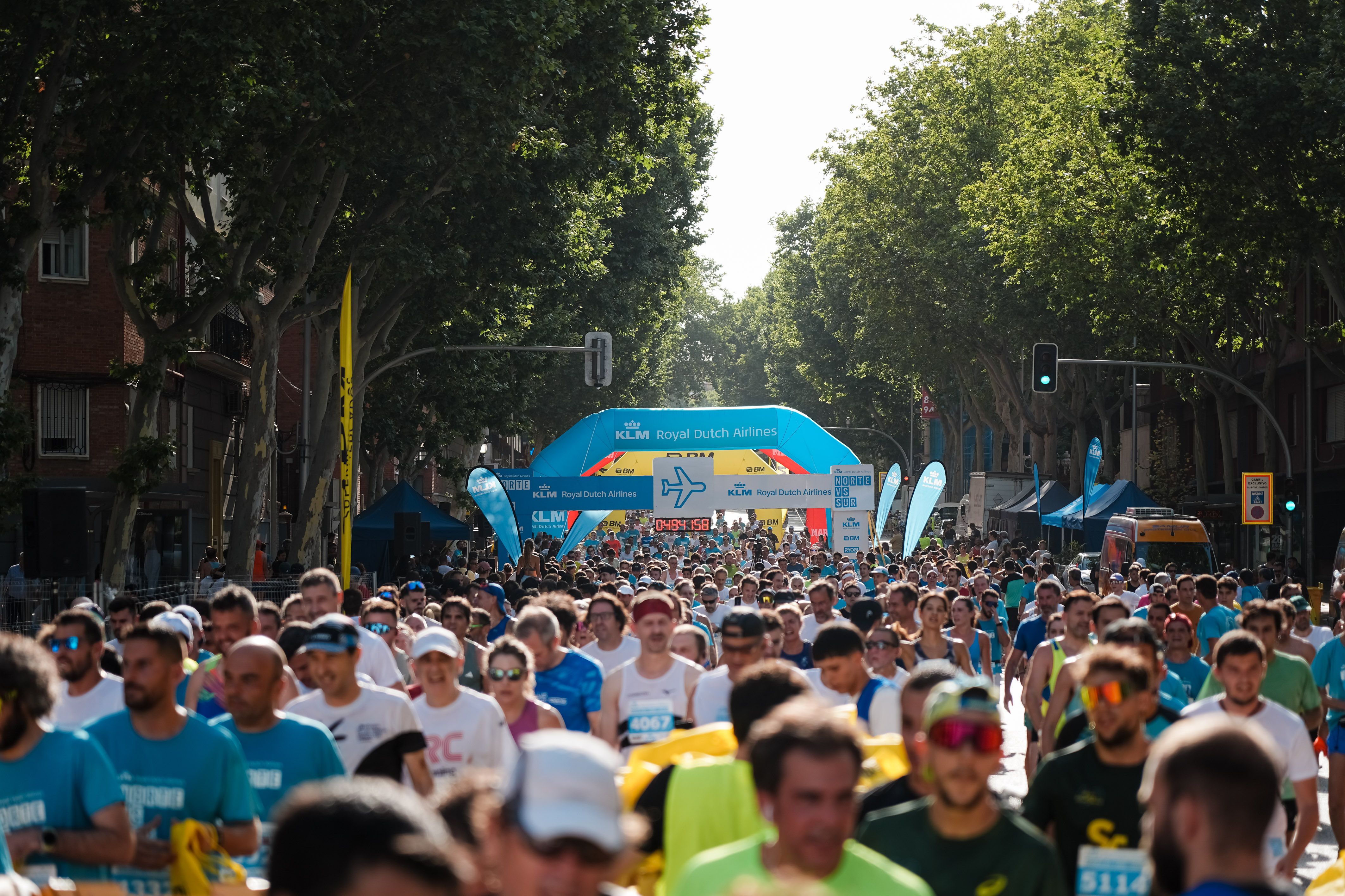 La KLM Norte vs Sur es una oportunidad fantástica de irte de vacaciones con una buena marca en 10K en la maleta. LAST LAP