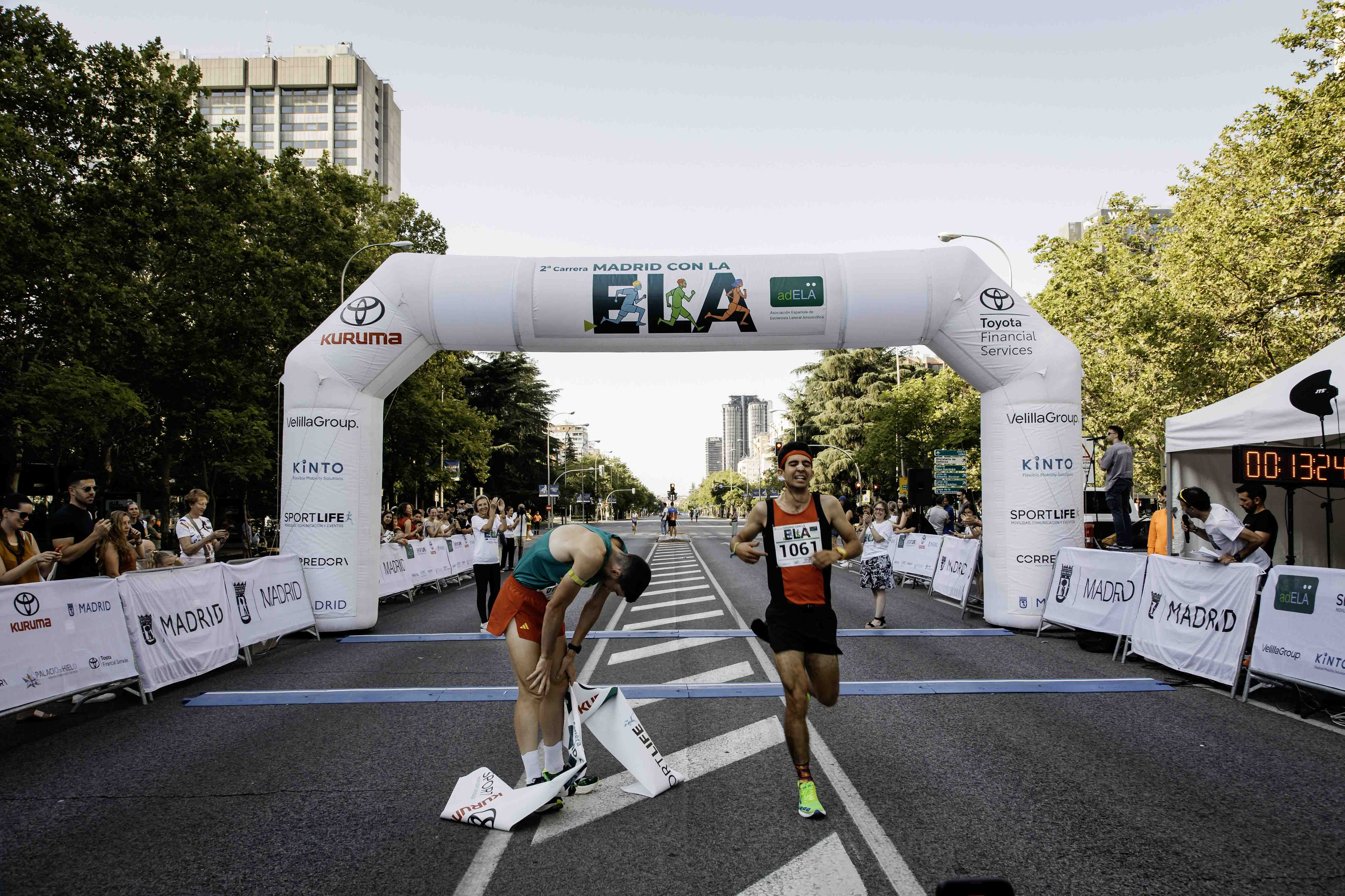 Las mejores fotos de la meta de la Carrera Madrid con la ELA 12