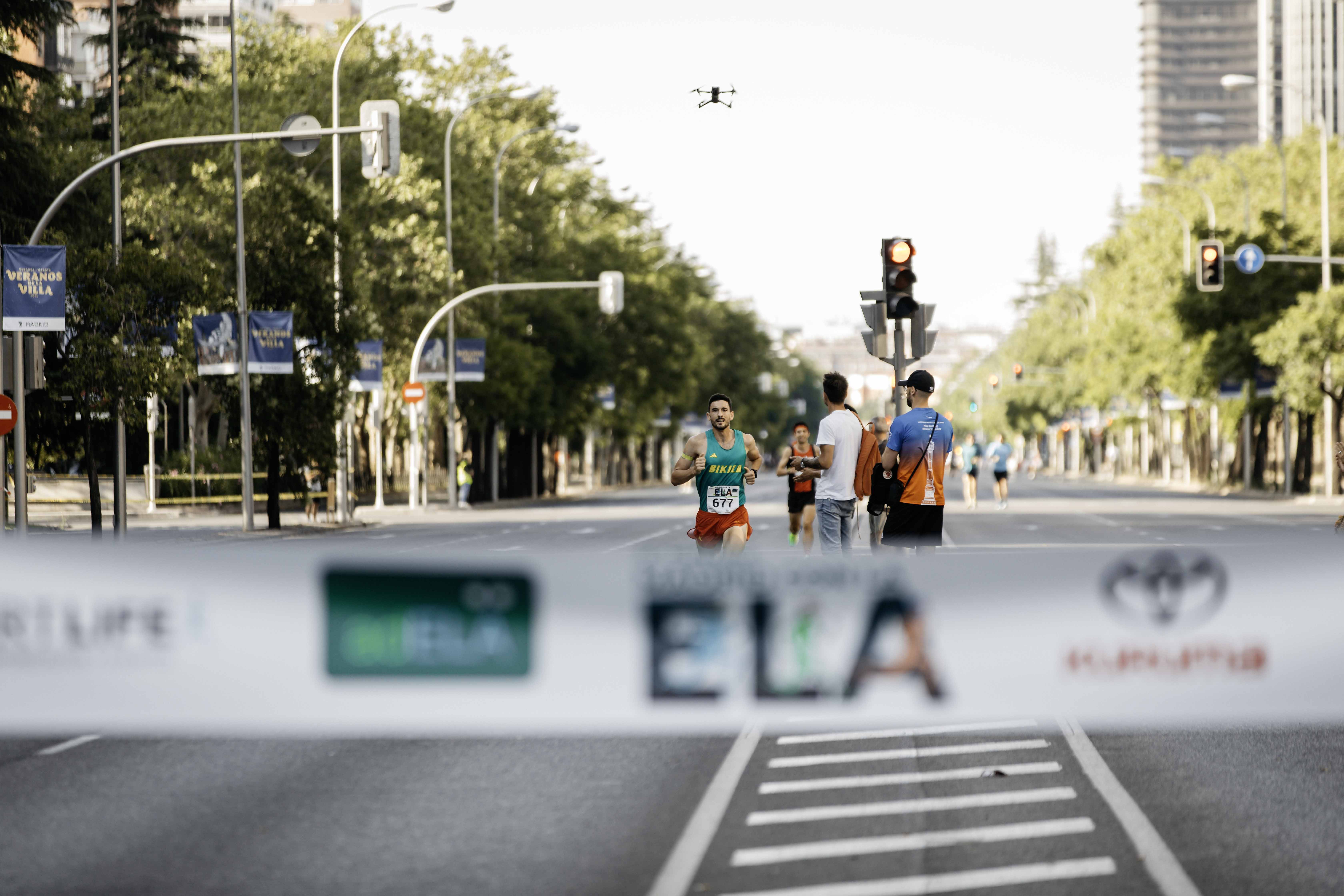 Las mejores fotos de la meta de la Carrera Madrid con la ELA 13
