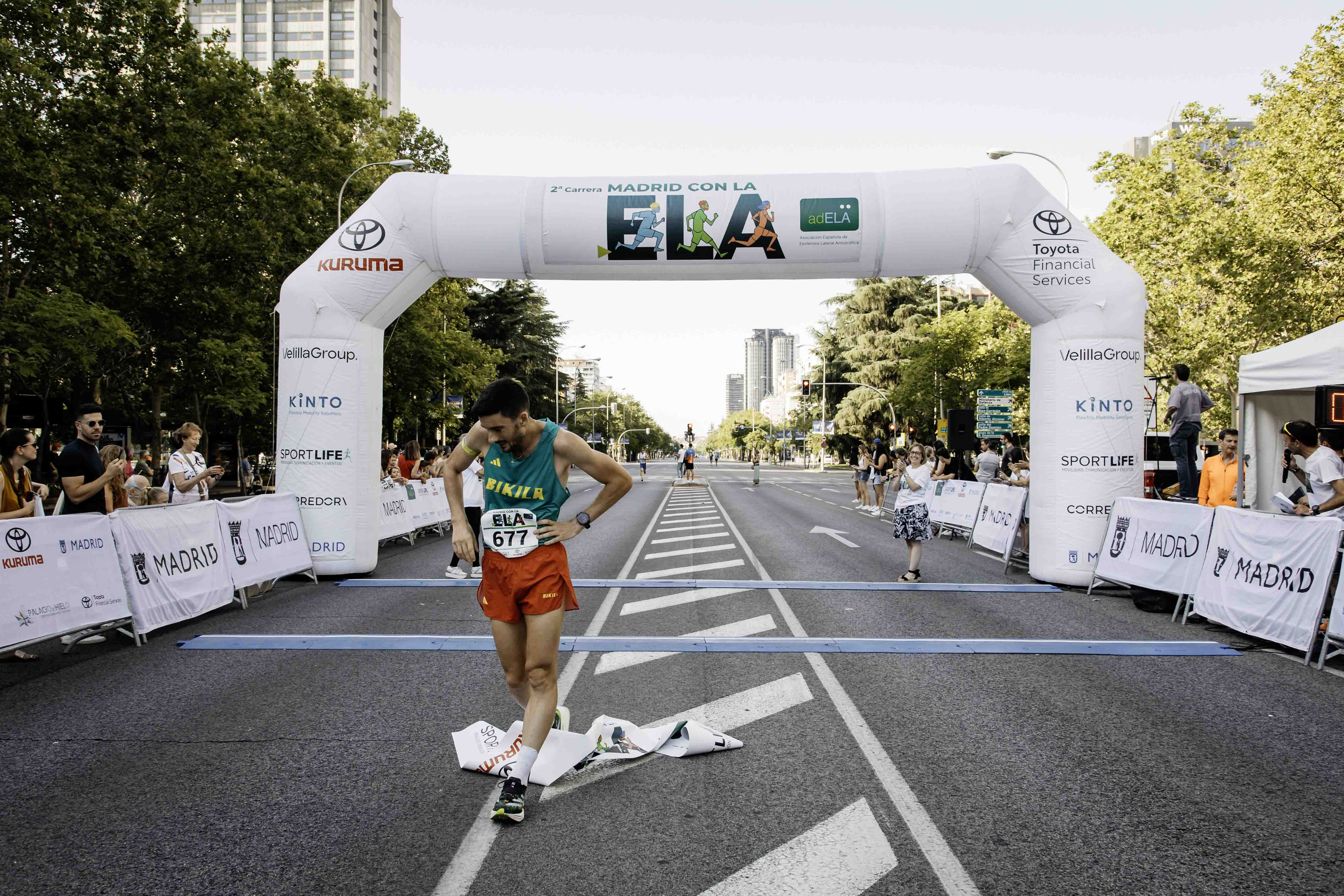 Las mejores fotos de la meta de la Carrera Madrid con la ELA 14