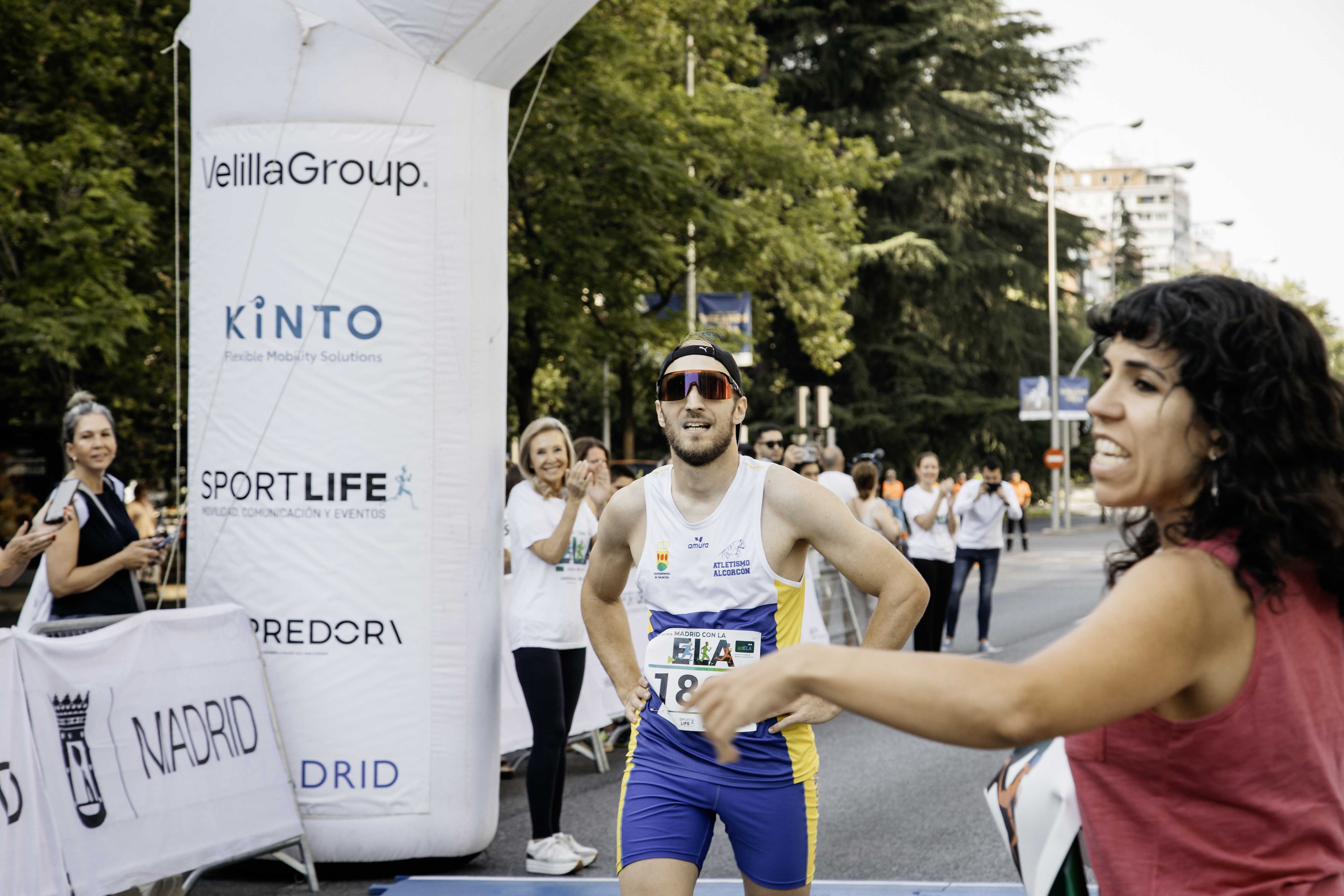 Las mejores fotos de la meta de la Carrera Madrid con la ELA 17