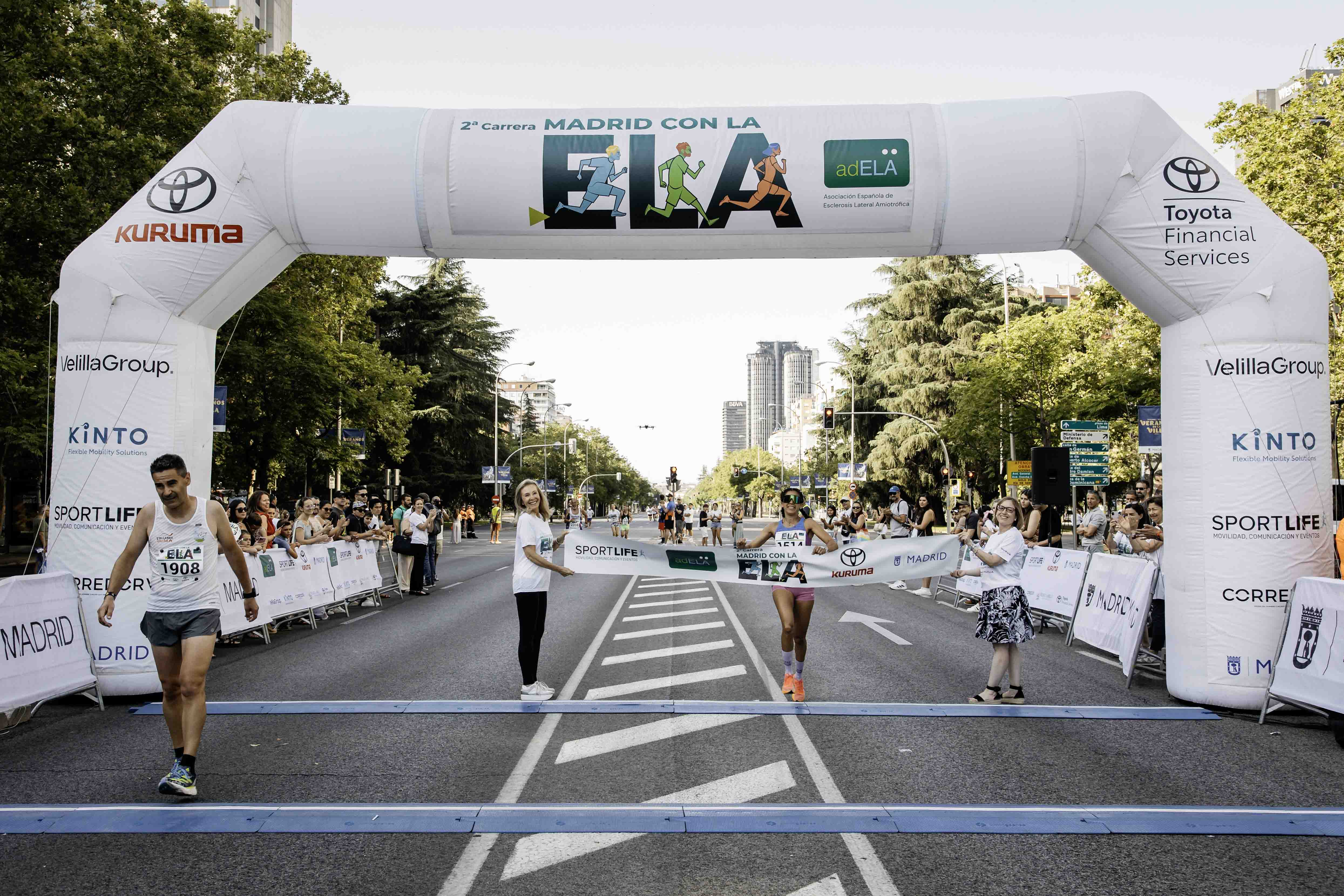 Las mejores fotos de la meta de la Carrera Madrid con la ELA 26