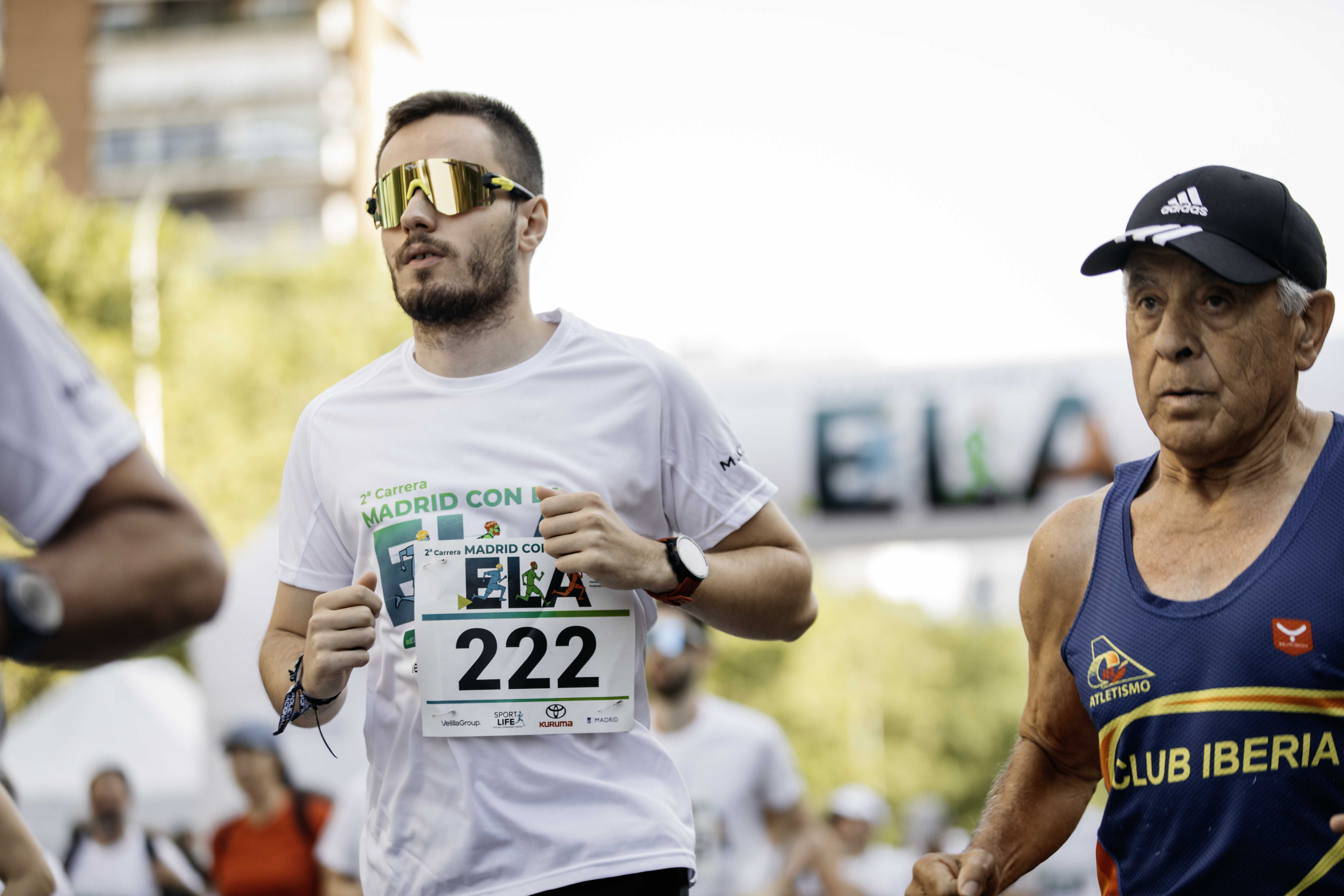 Las mejores fotos de la salida de la Carrera Madrid con la ELA 90