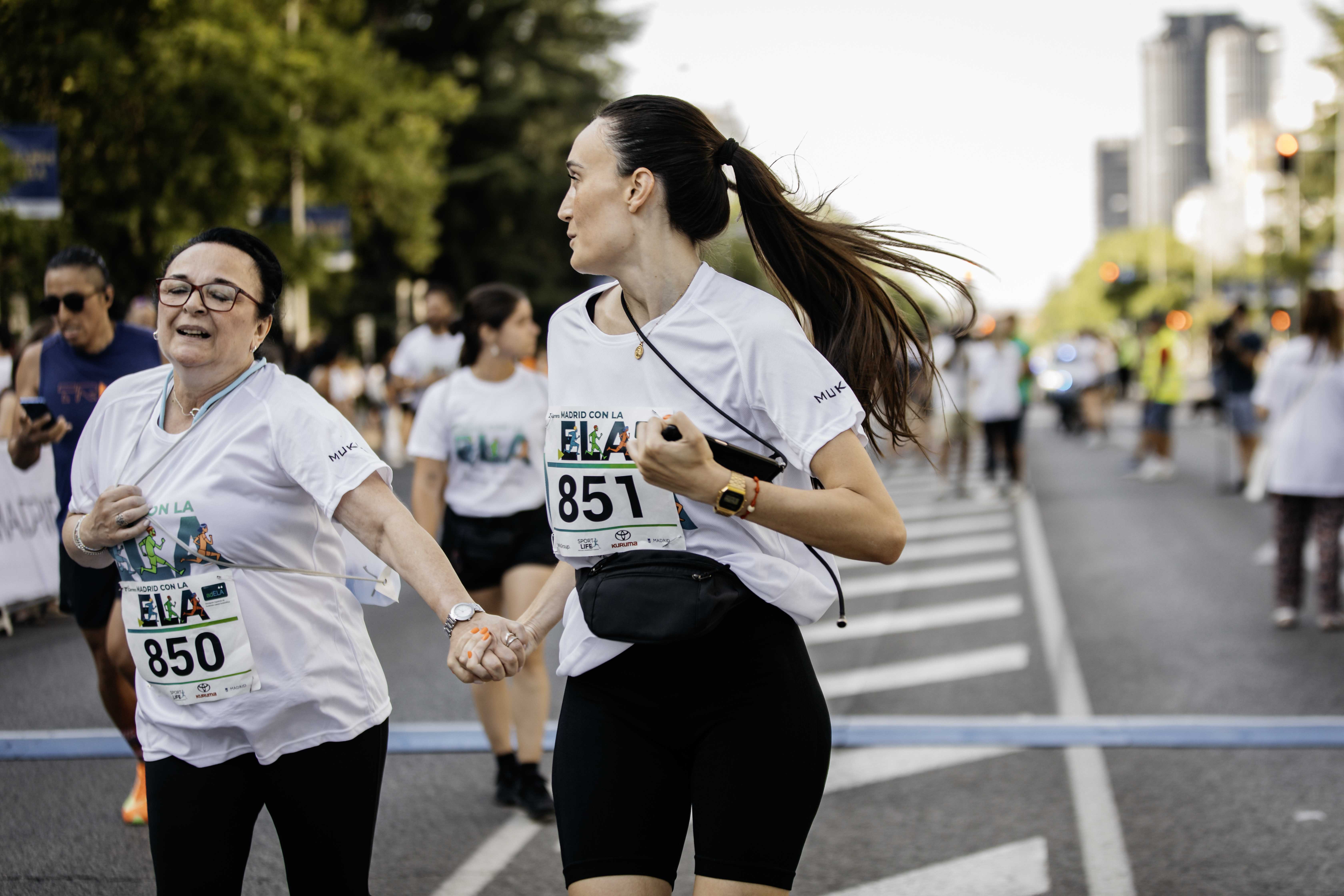 Las mejores fotos de la meta de la Carrera Madrid con la ELA 209