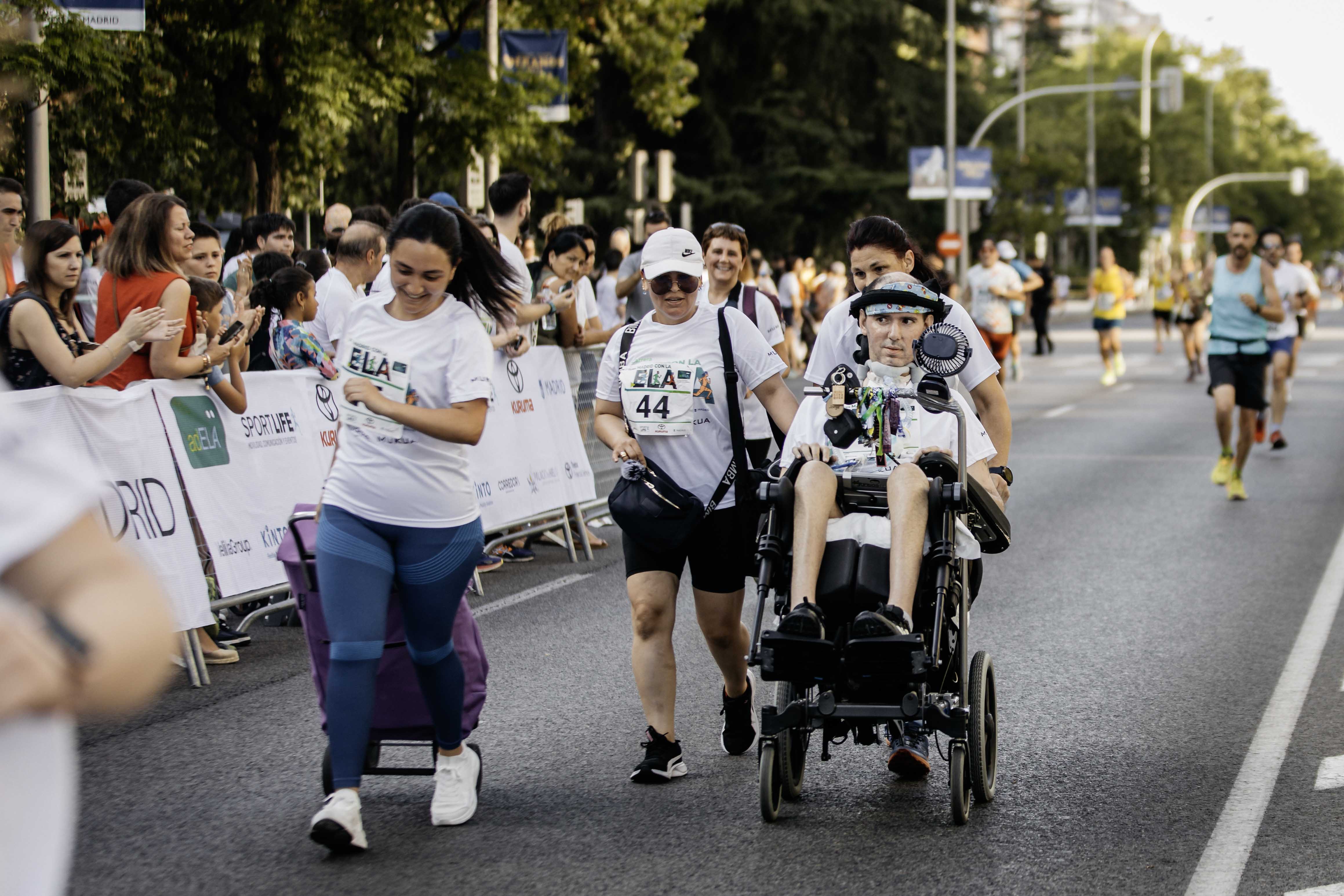 Las mejores fotos de la meta de la Carrera Madrid con la ELA 221