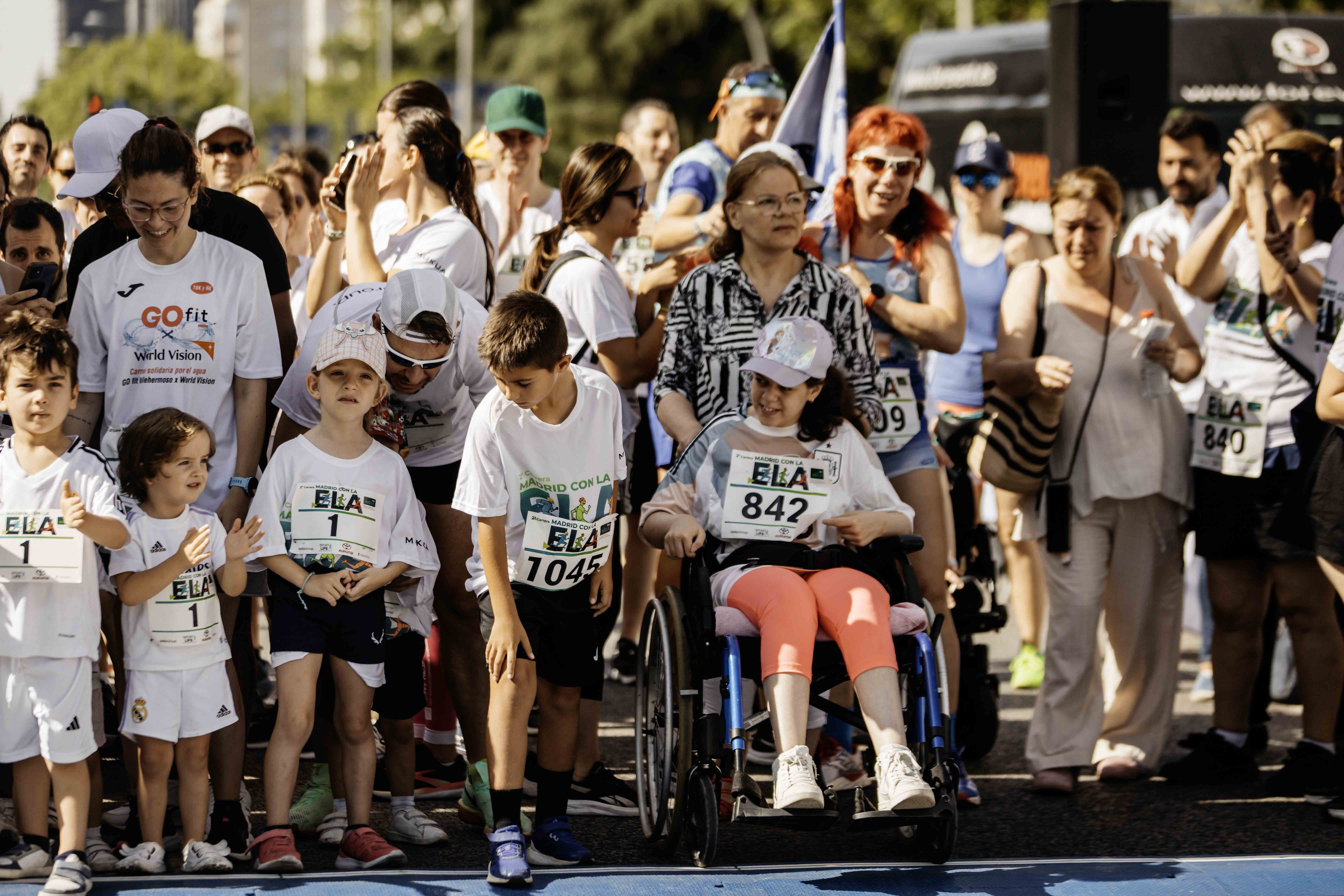 Las mejores fotos de la Carrera de la Superación celebara dentro de la Carrera Madrid con la ELA 14
