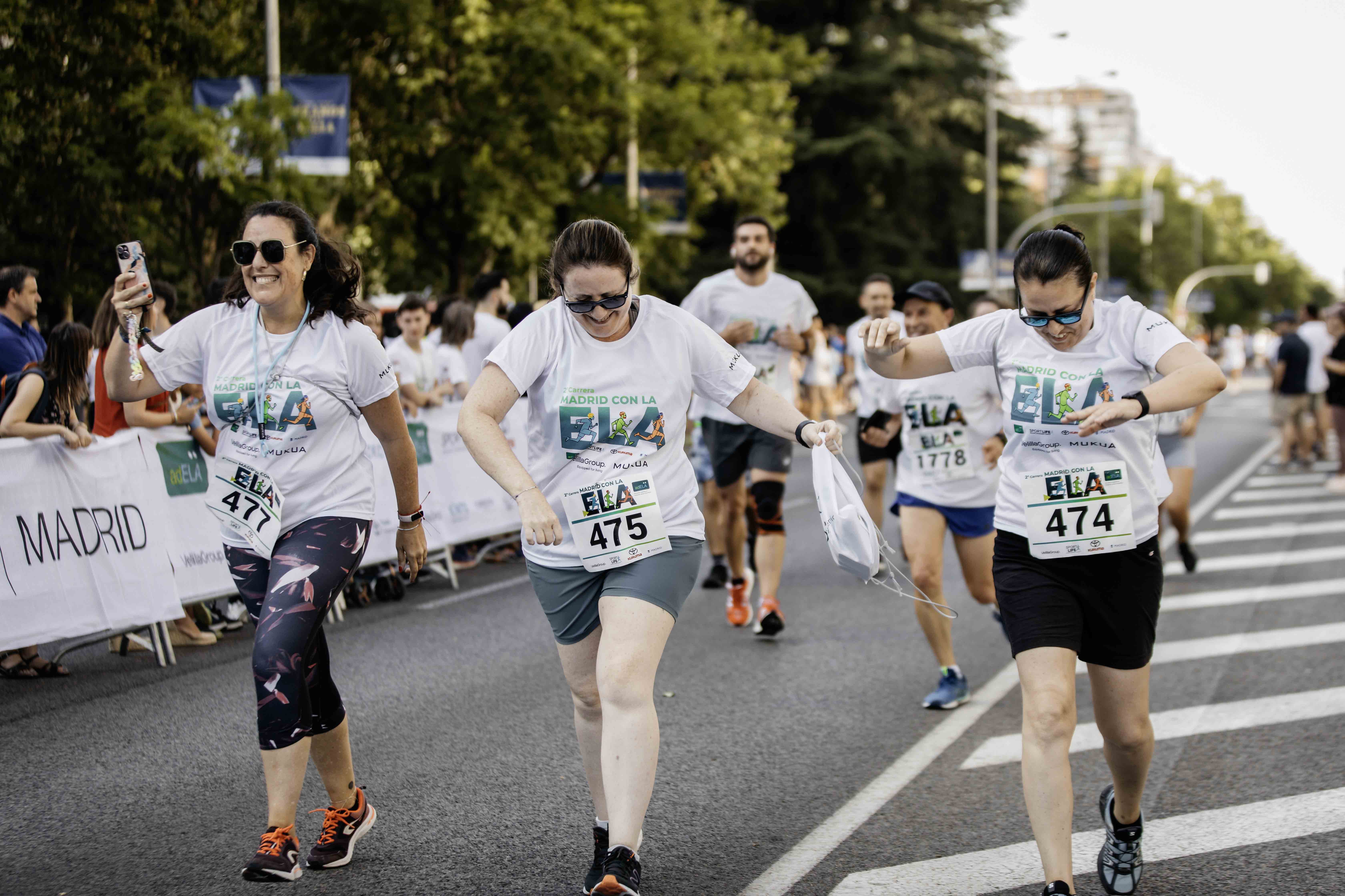Las mejores fotos de la meta de la Carrera Madrid con la ELA 234