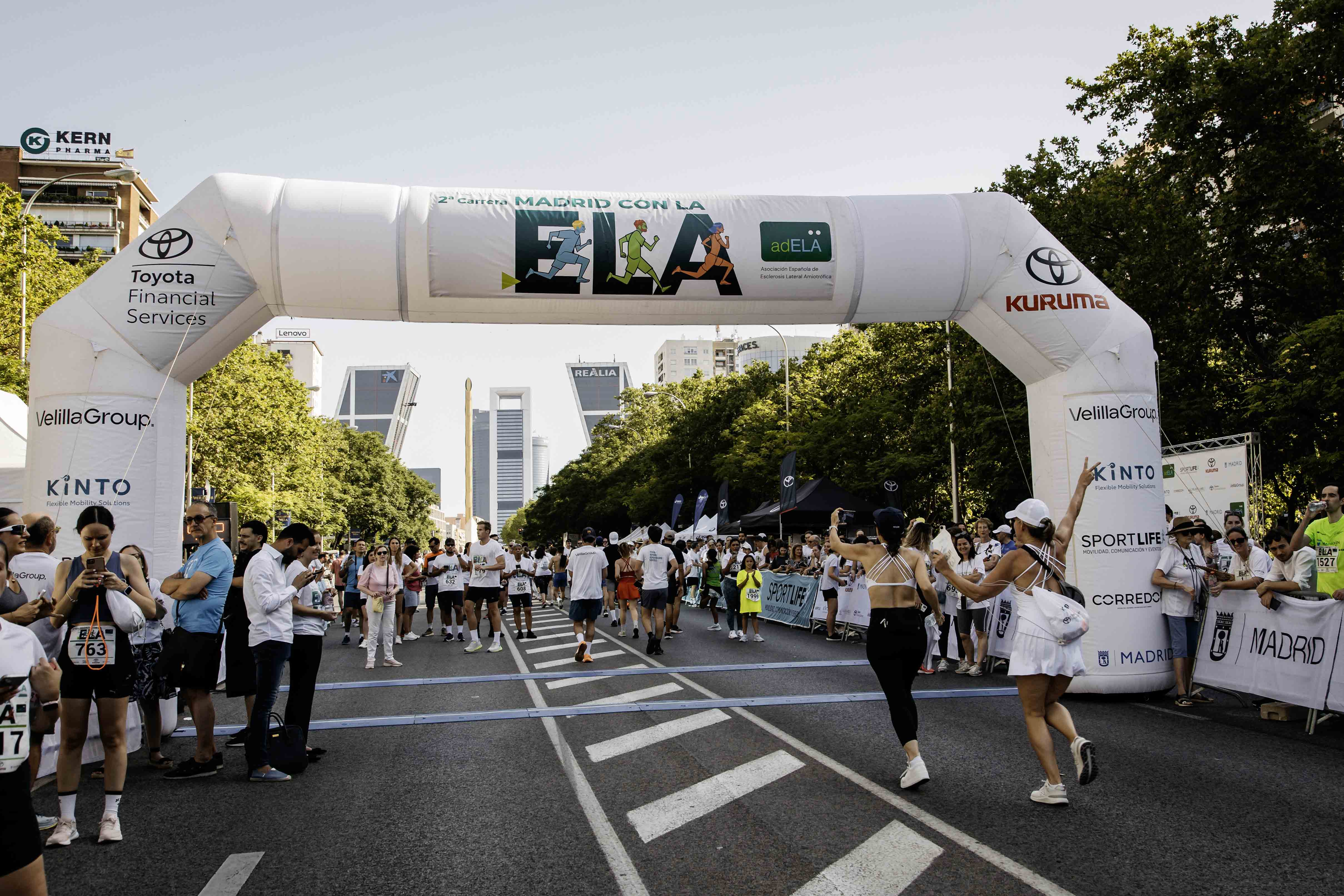 Las mejores fotos de la meta de la Carrera Madrid con la ELA 236
