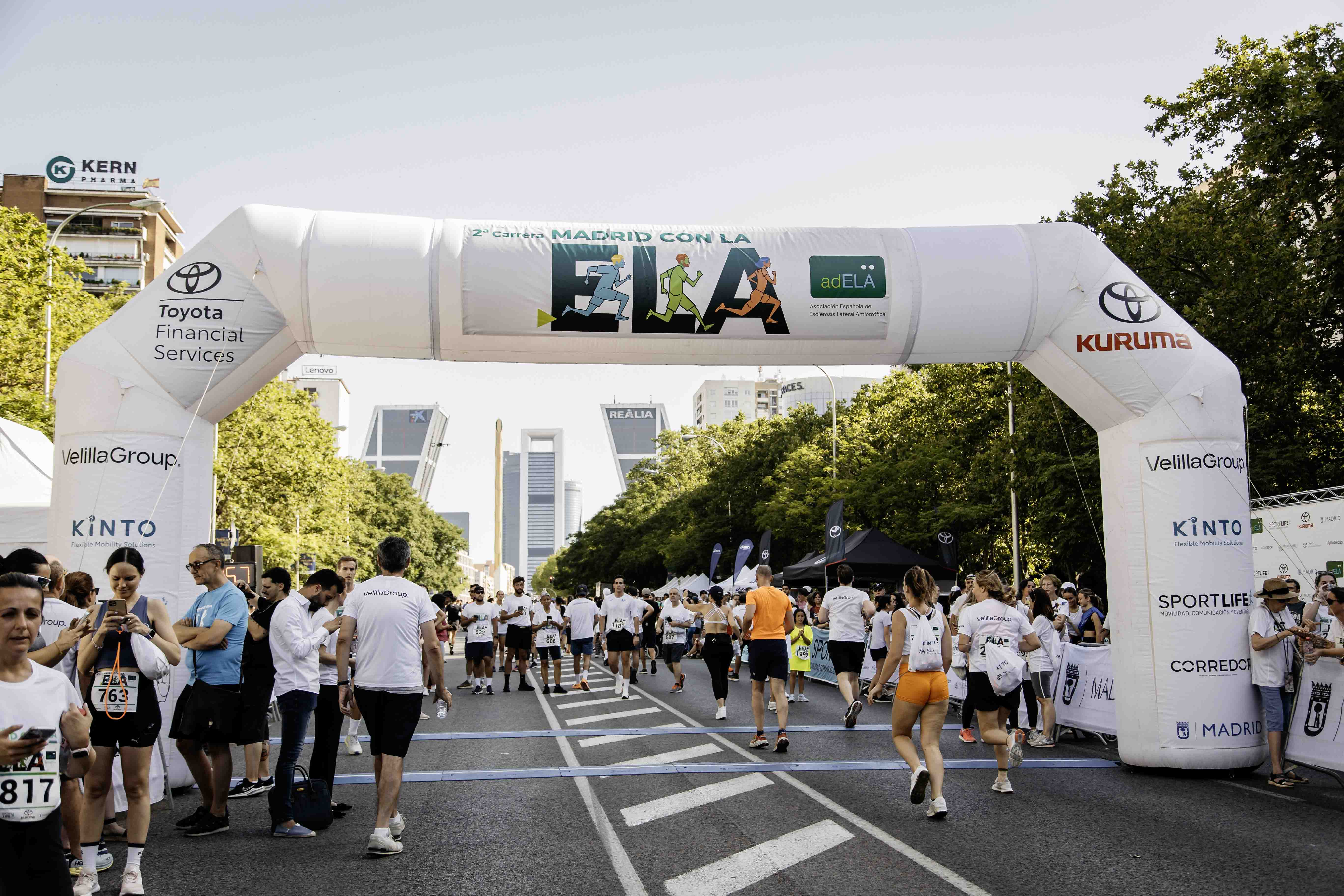 Las mejores fotos de la meta de la Carrera Madrid con la ELA 237