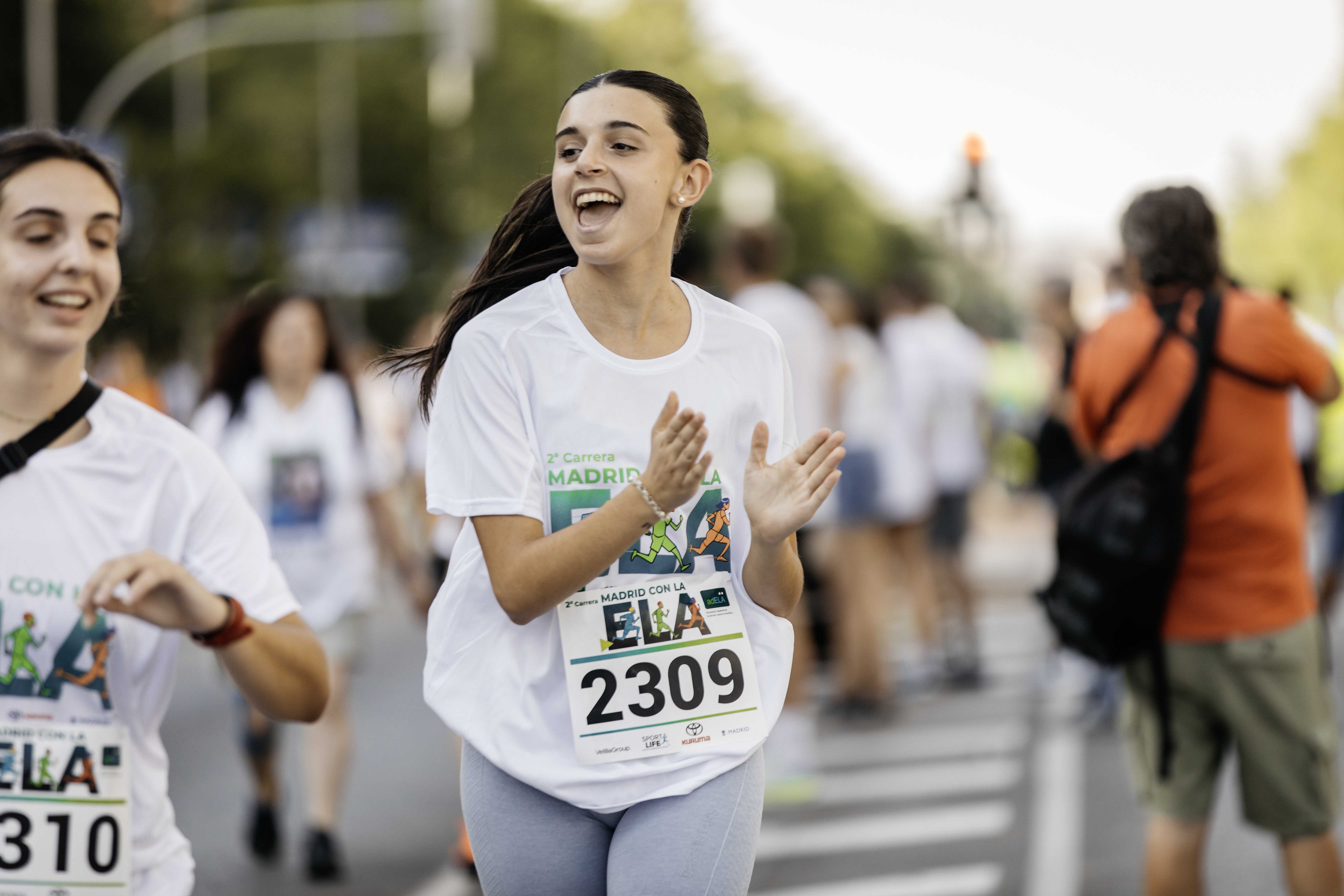 Las mejores fotos de la meta de la Carrera Madrid con la ELA 241