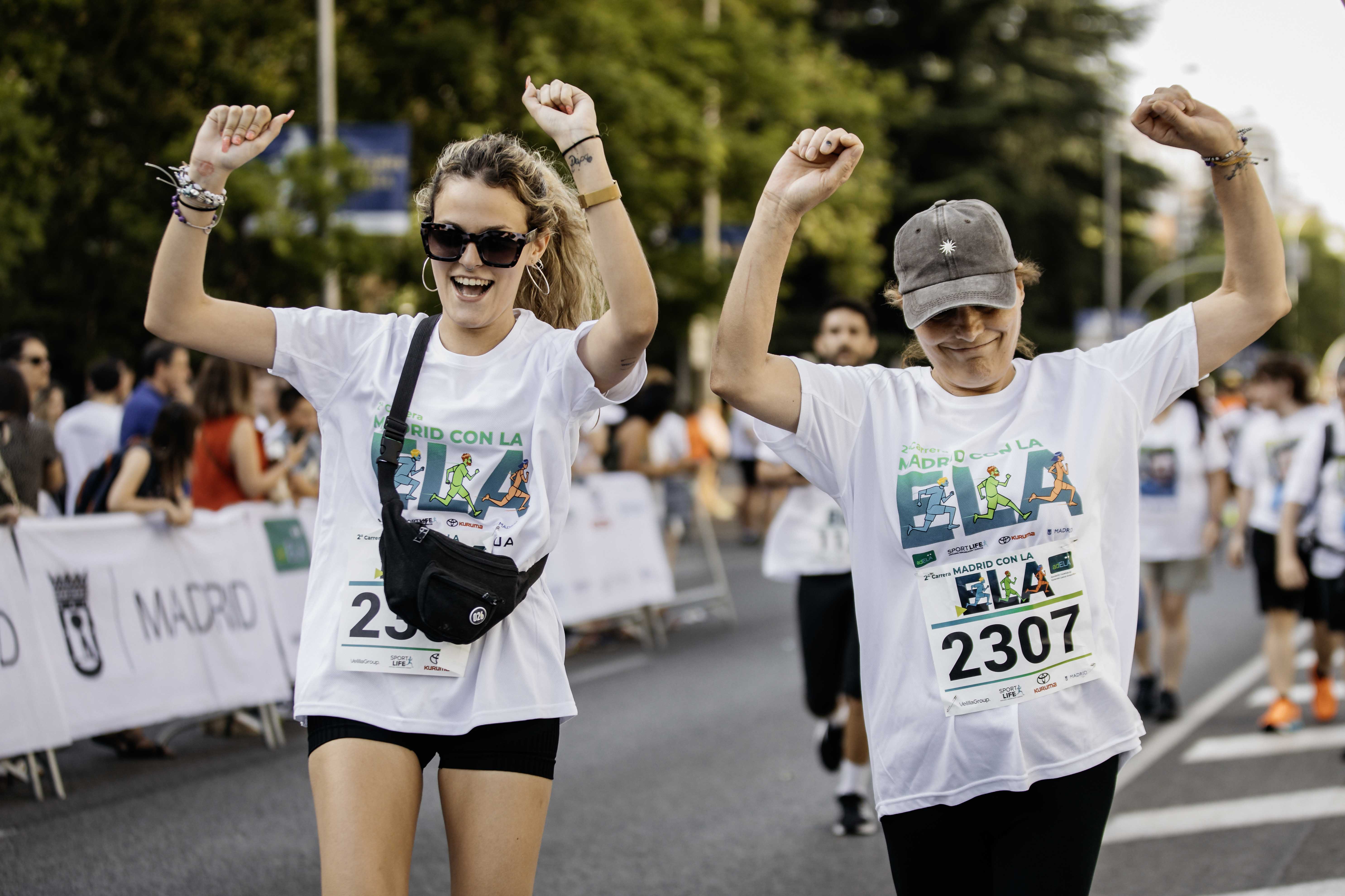 Las mejores fotos de la meta de la Carrera Madrid con la ELA 242