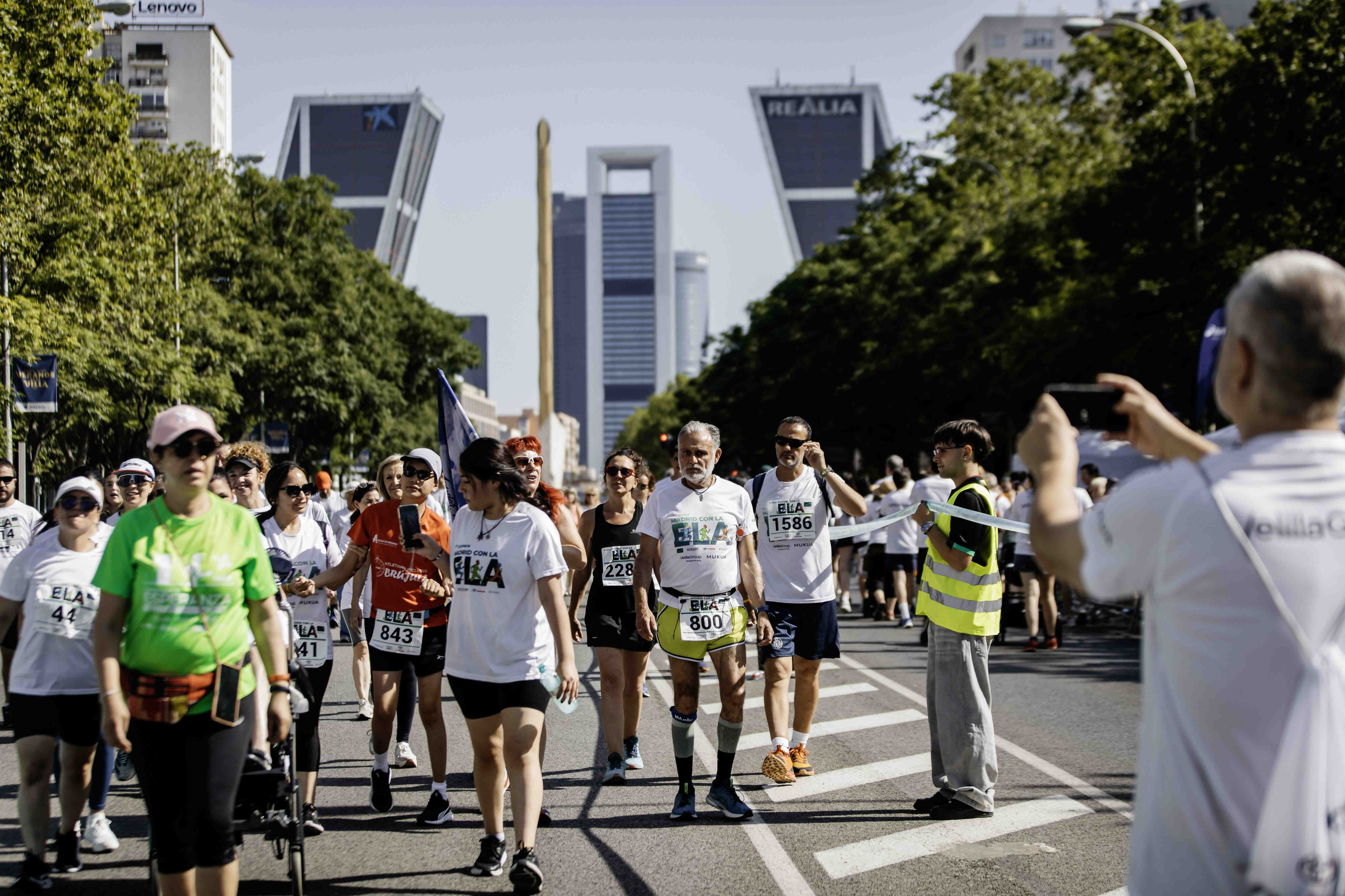 Las mejores fotos de la Carrera de la Superación celebara dentro de la Carrera Madrid con la ELA 37