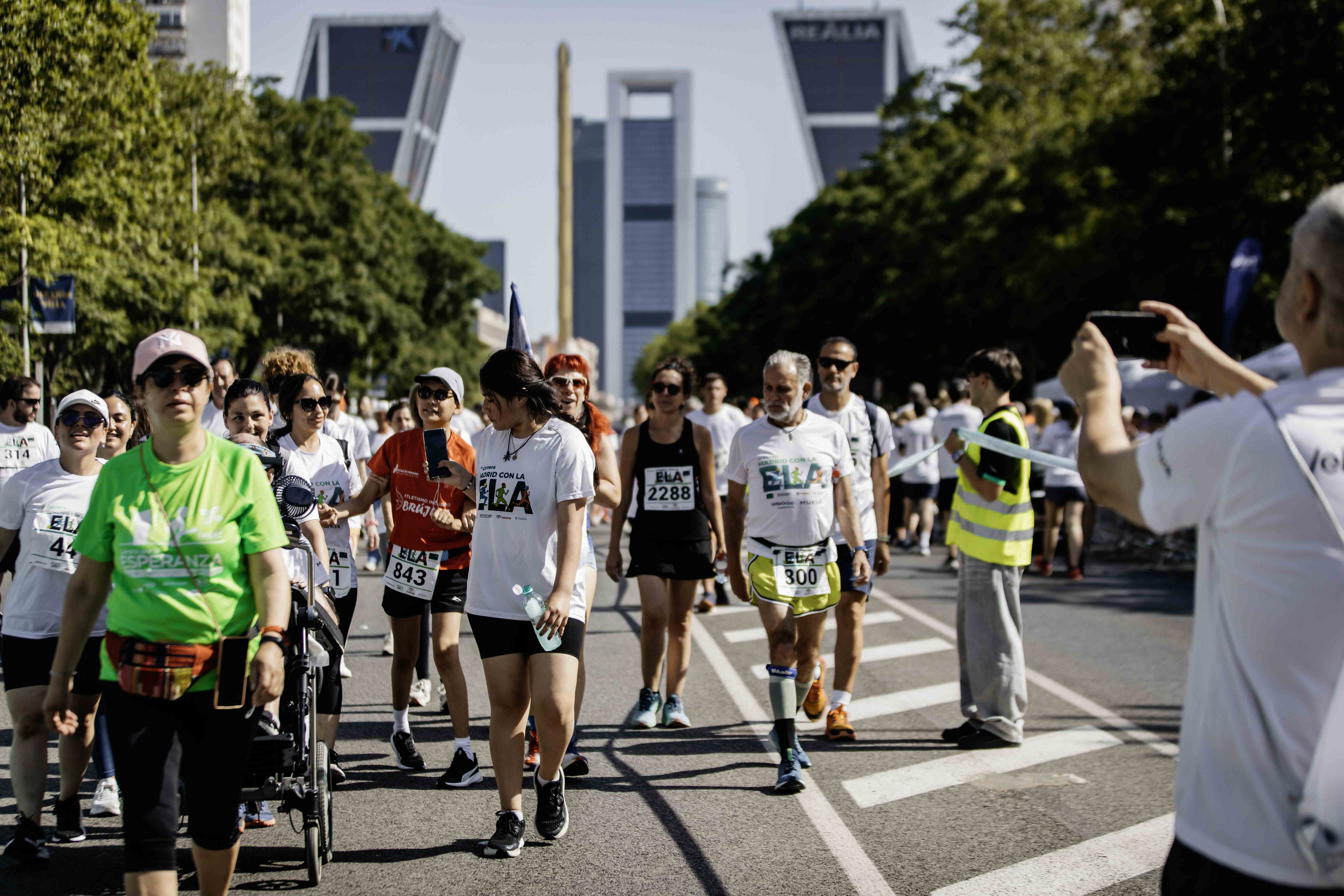 Las mejores fotos de la Carrera de la Superación celebara dentro de la Carrera Madrid con la ELA 38