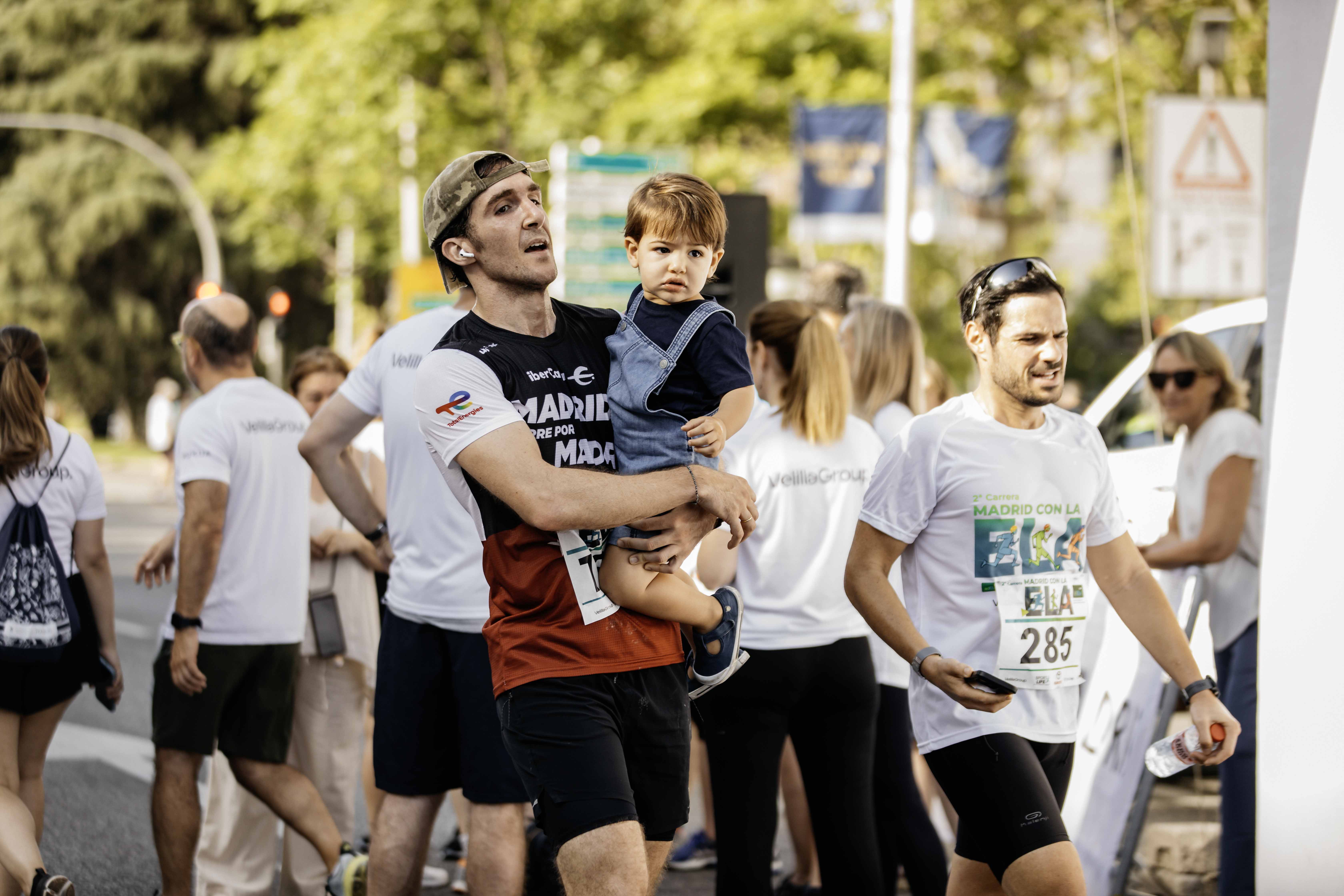 Las mejores fotos de la meta de la Carrera Madrid con la ELA 260