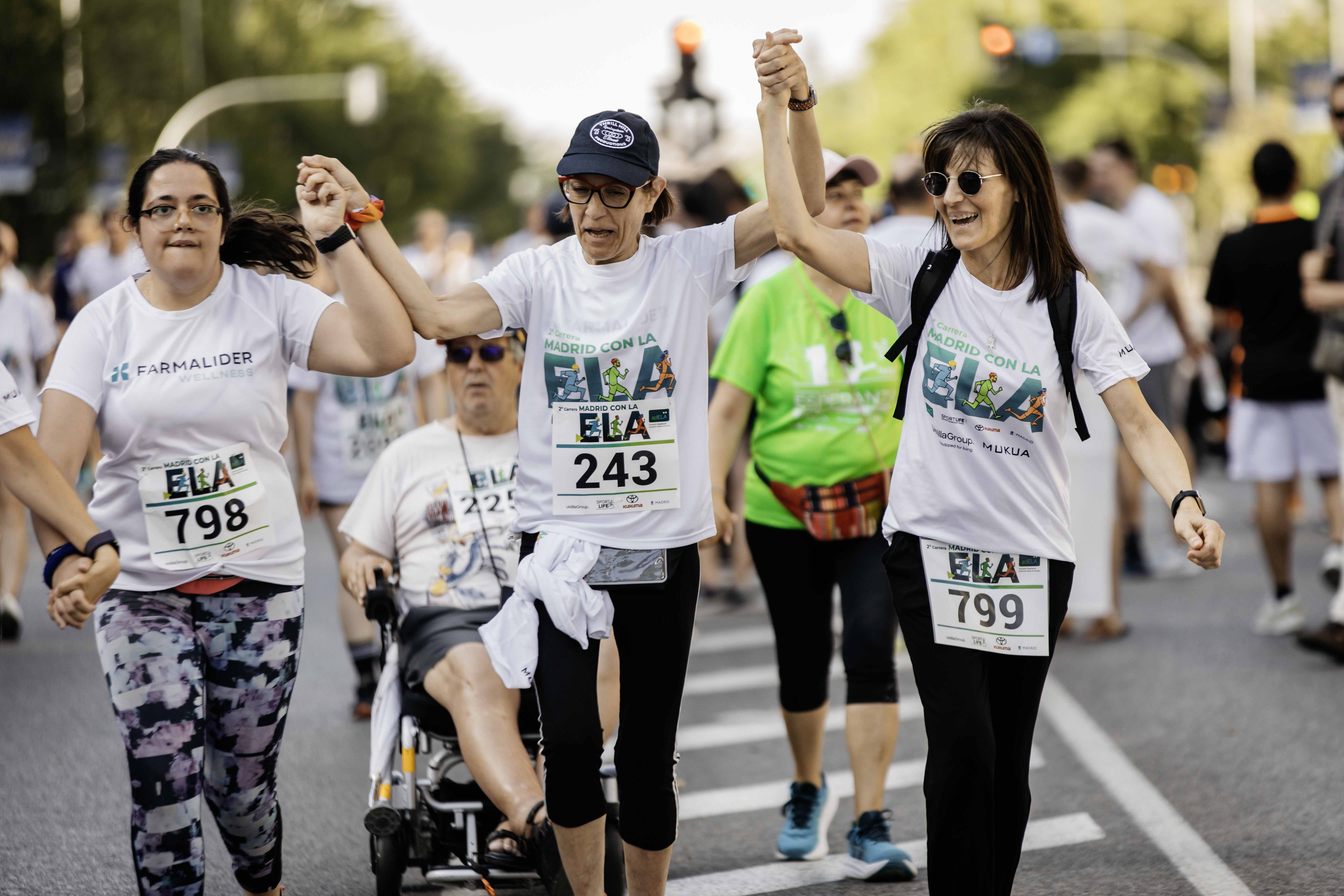 Las mejores fotos de la meta de la Carrera Madrid con la ELA 263