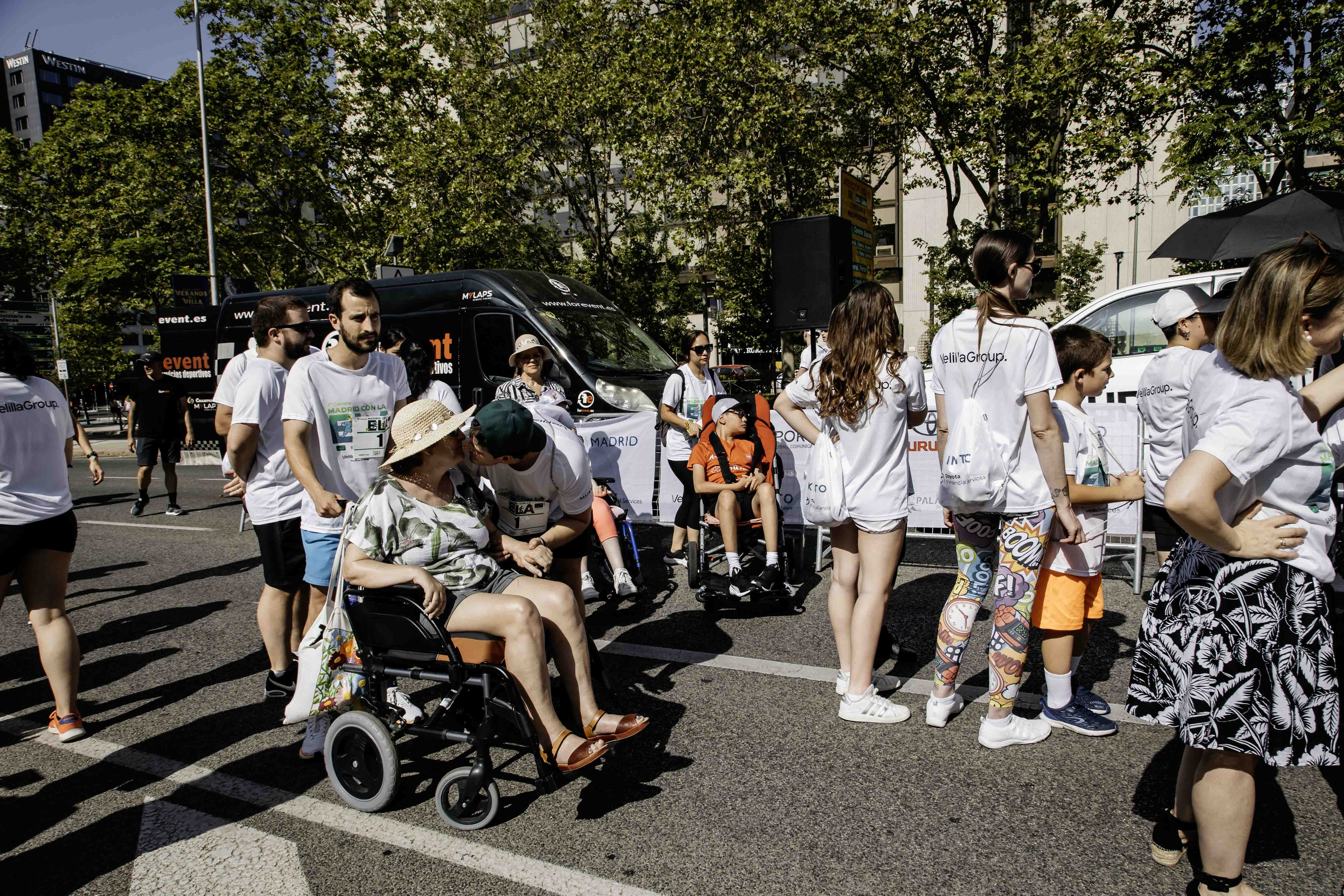 Las mejores fotos de la Carrera de la Superación celebara dentro de la Carrera Madrid con la ELA 49