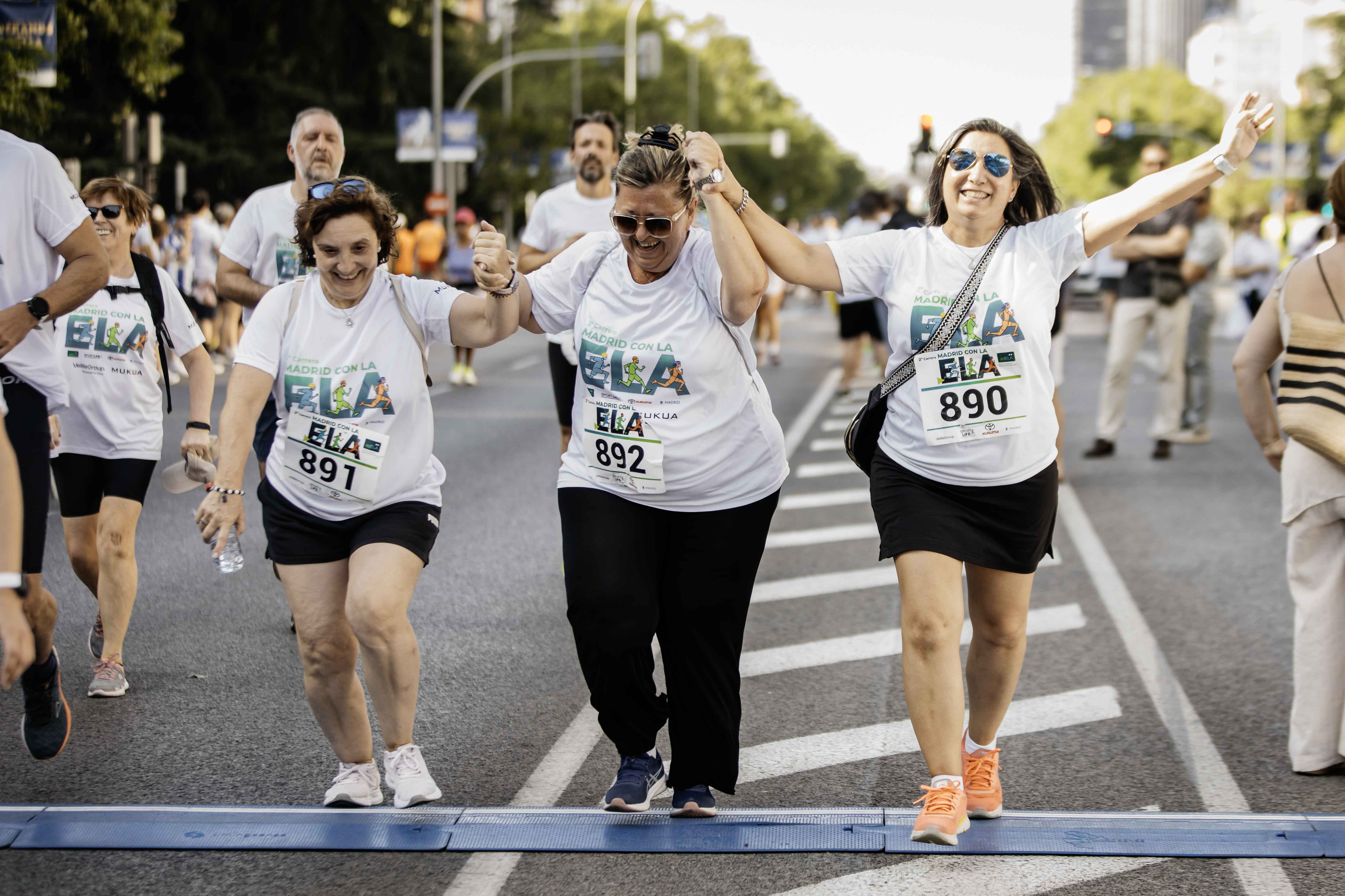 Las mejores fotos de la meta de la Carrera Madrid con la ELA 284