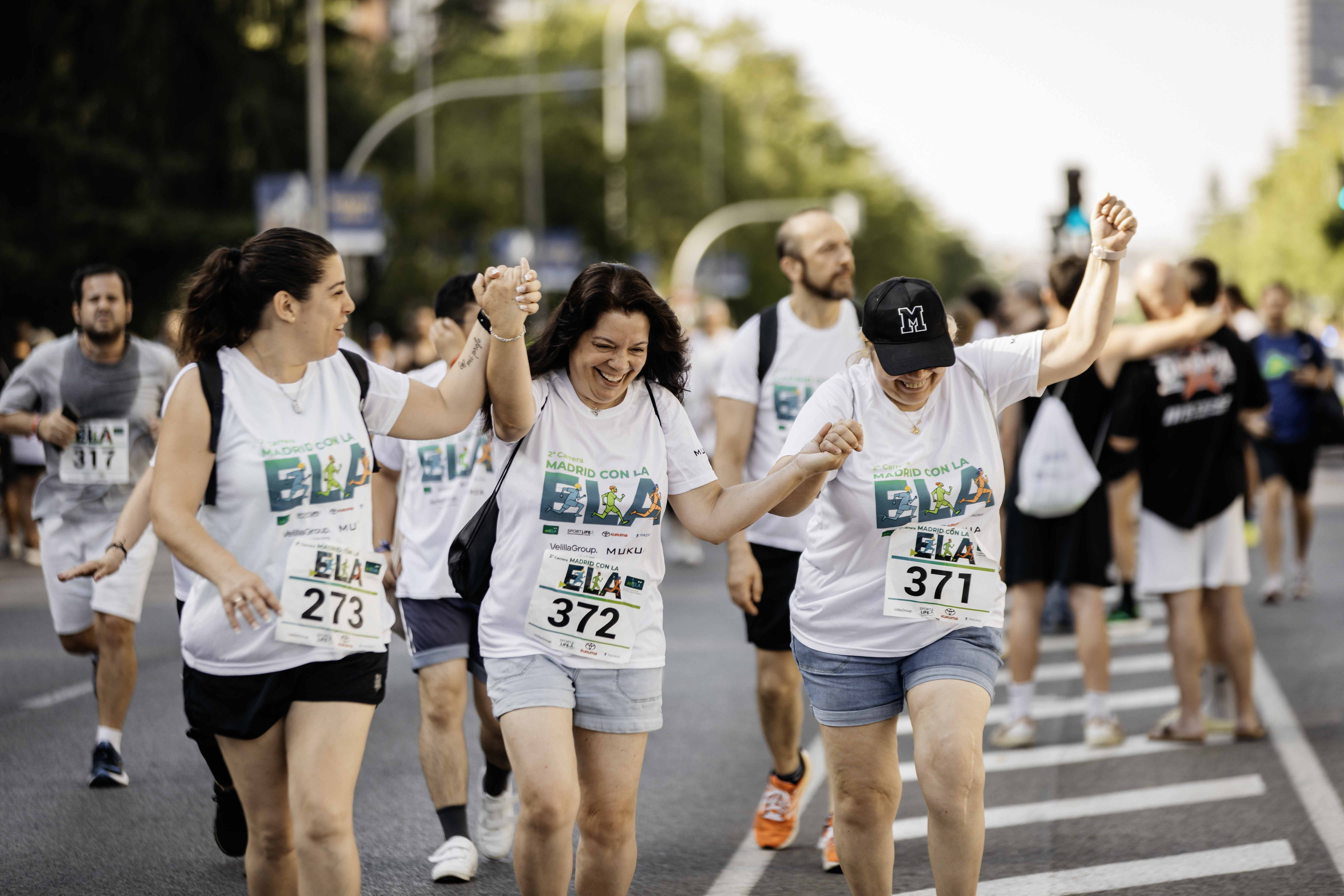 Las mejores fotos de la meta de la Carrera Madrid con la ELA 295